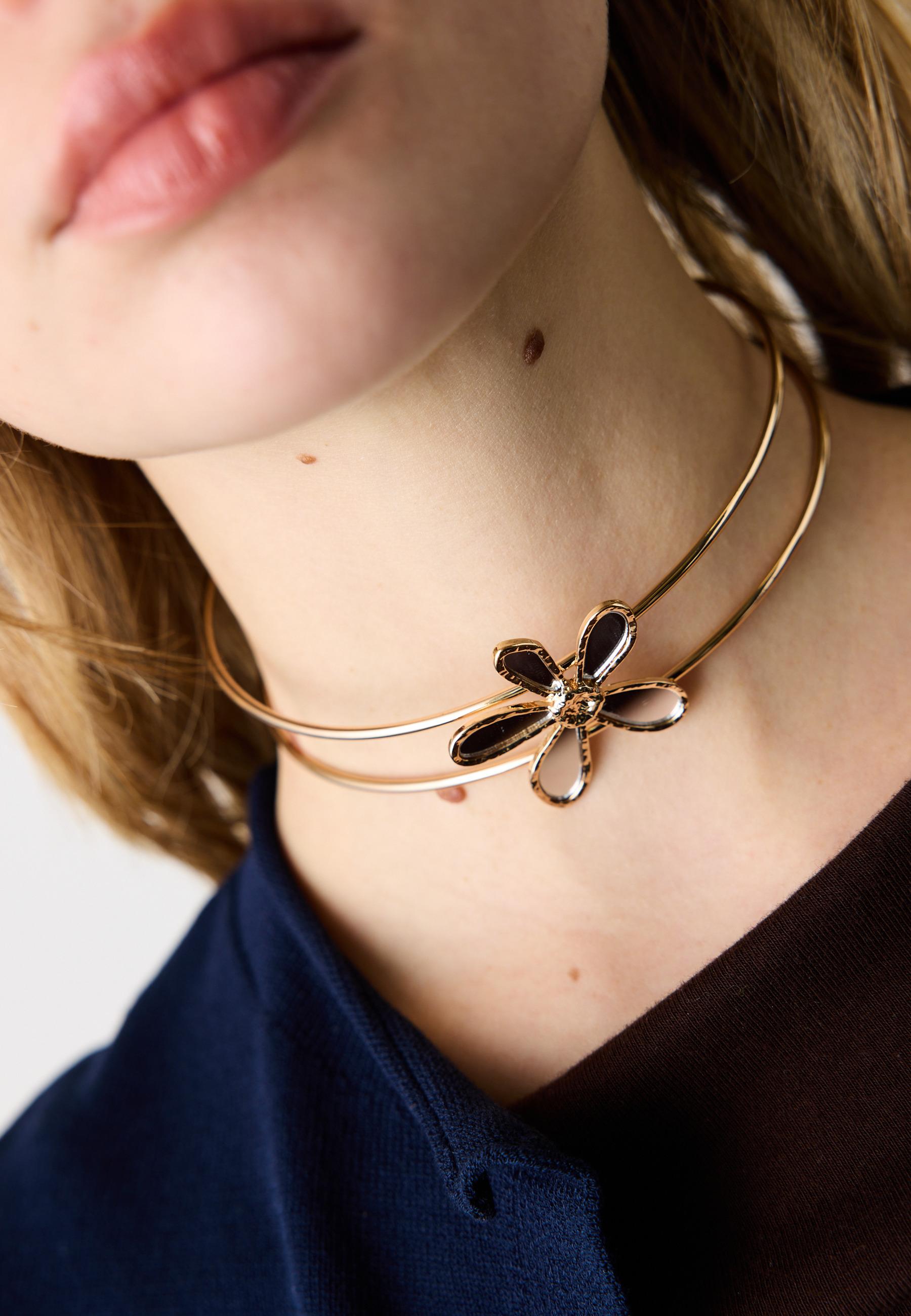 Floral choker — Gold