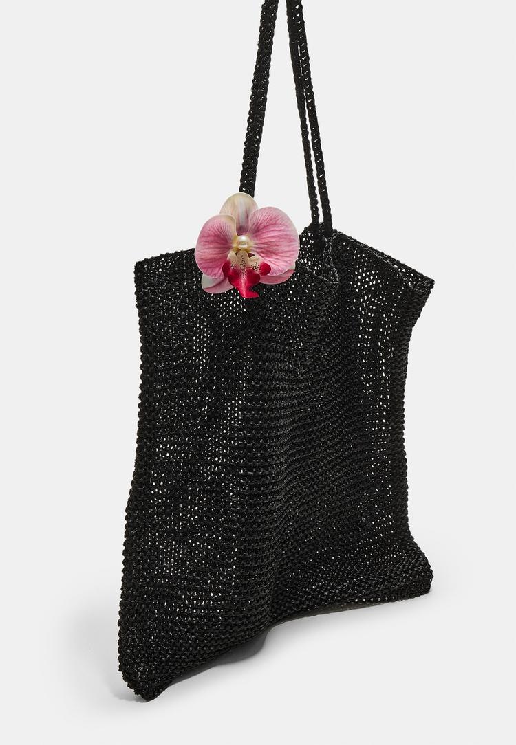 gehakelte-tasche-mit-blume