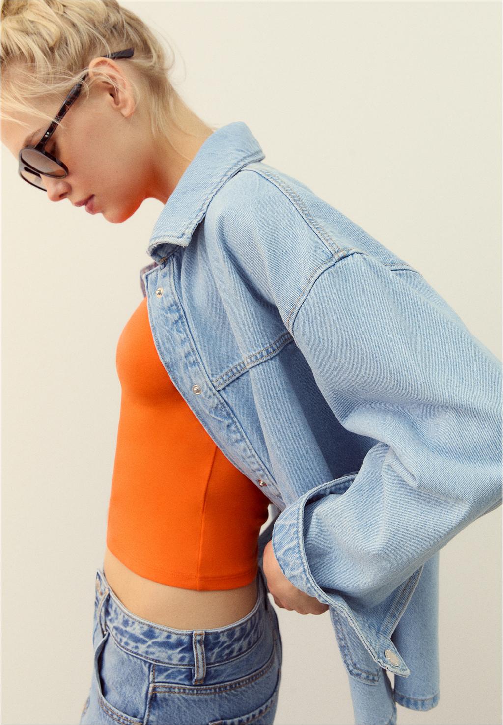 Cazadora denim bolsillos