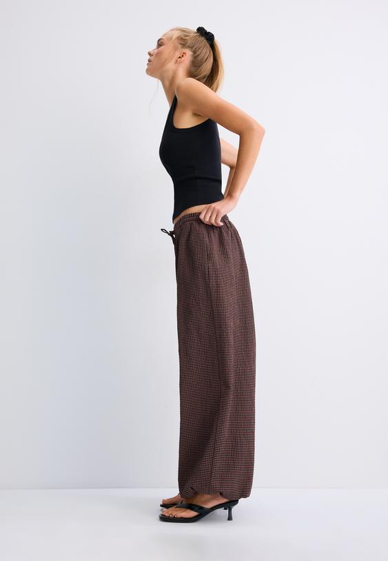 Stradivarius Check Balloon Trousers Pale Camel S
