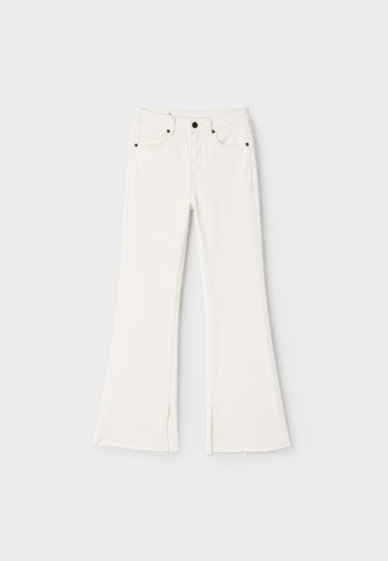 D74 stretch bell bottom jeans with slit — Vanilla