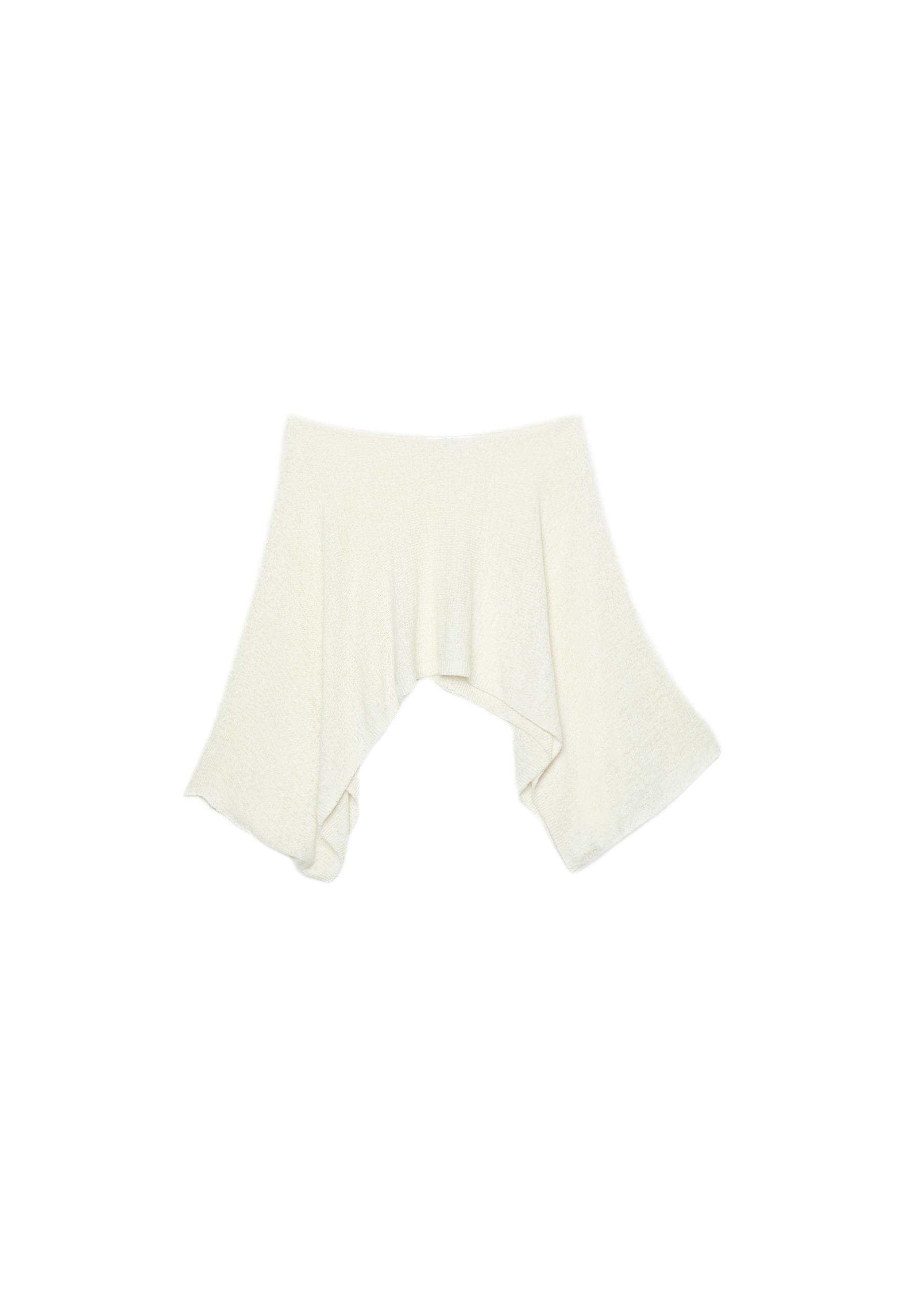 Fine knit cape — Ecru