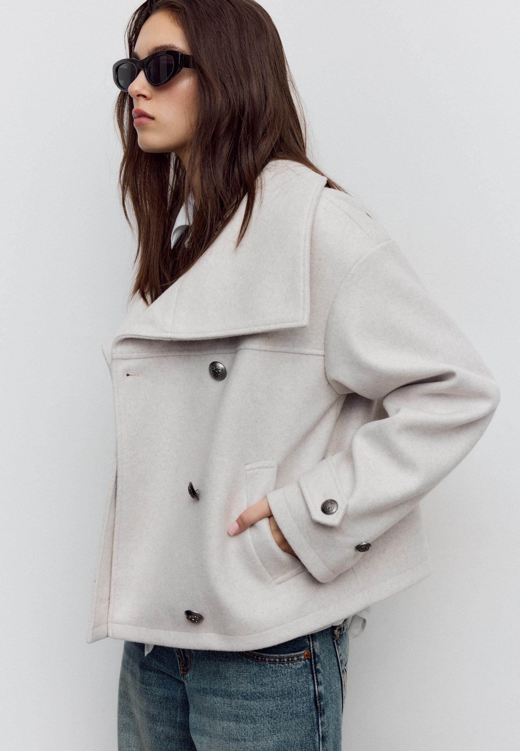 Yumuşak dokunuşlu kruvaze dik yaka ceket - Görsel 2
