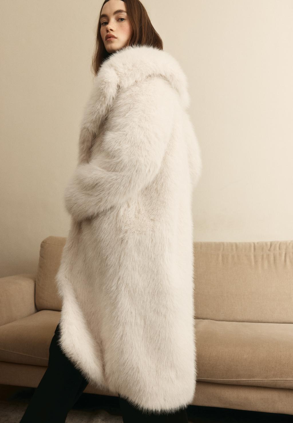 Uzun tüylü suni kürk kaban