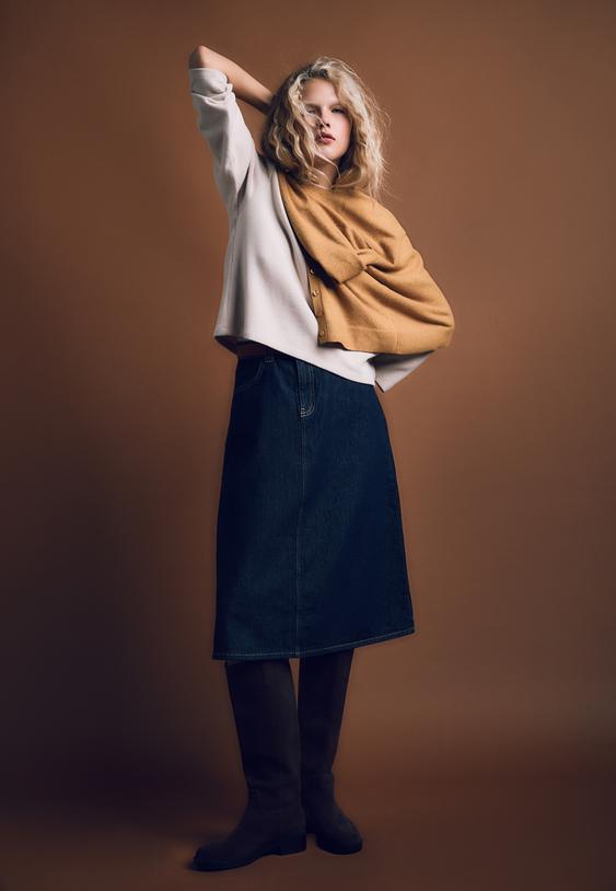 knit round neck t shirt