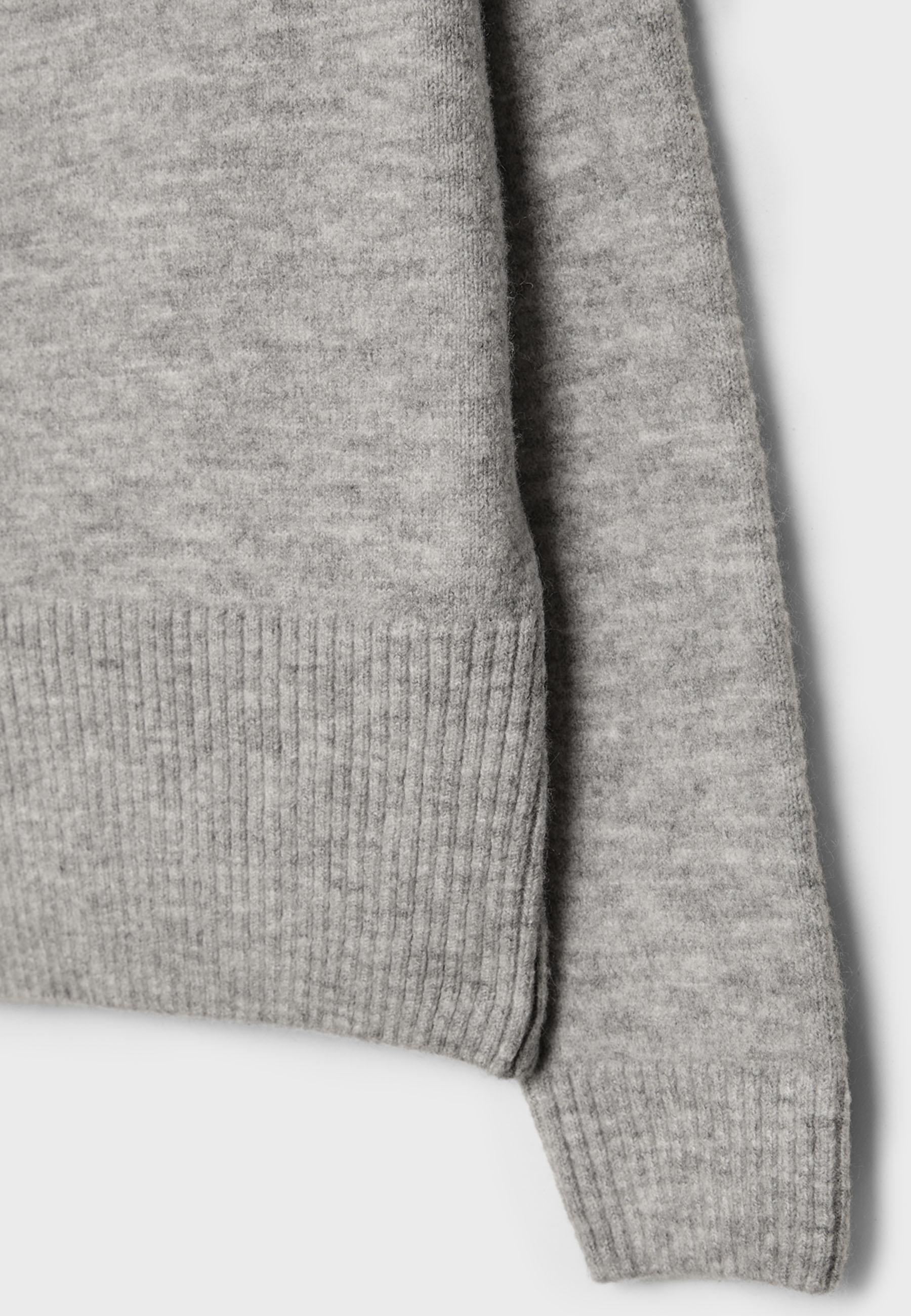 Soft-touch knit boat neck sweater — Grey melange