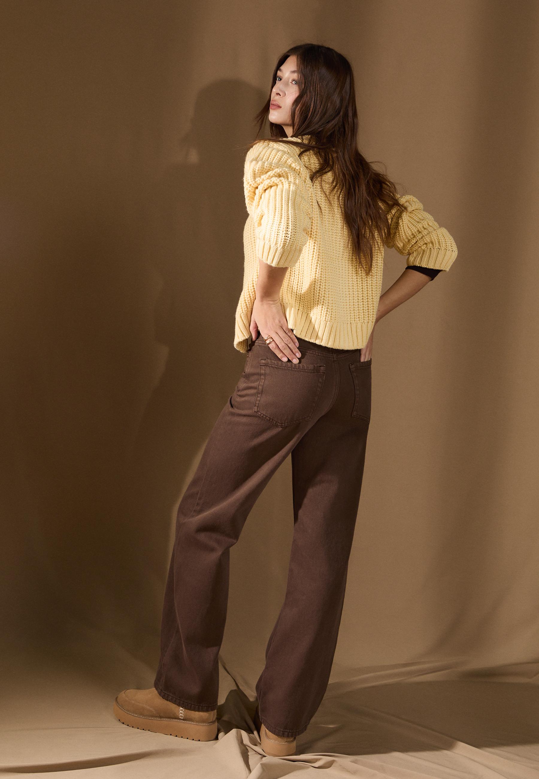 D92 Wide-leg straight-fit jeans — Brown