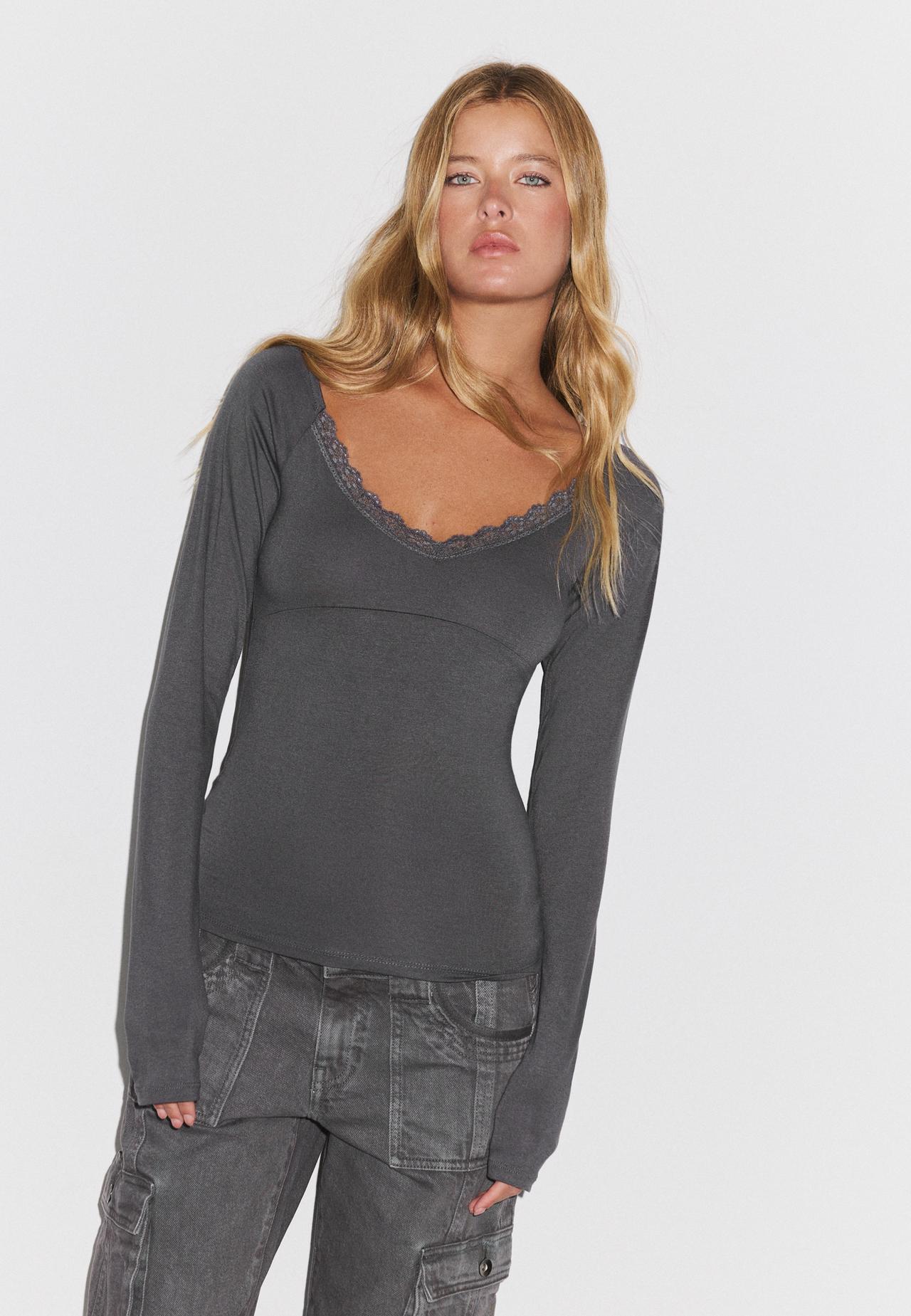 Lace long sleeve under-bust T-shirt — Dark grey