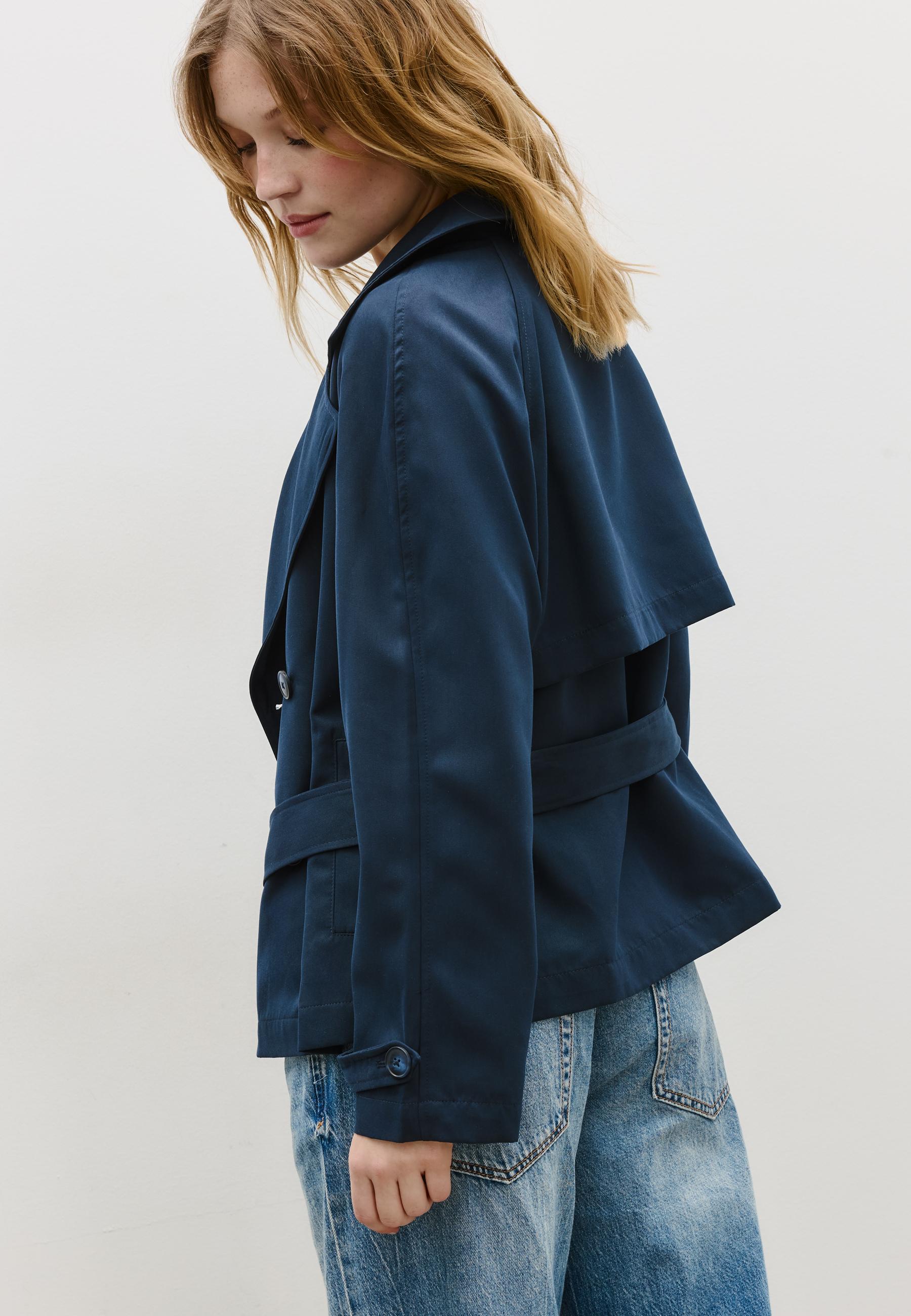 Short flowing trench coat with belt — Navy blue