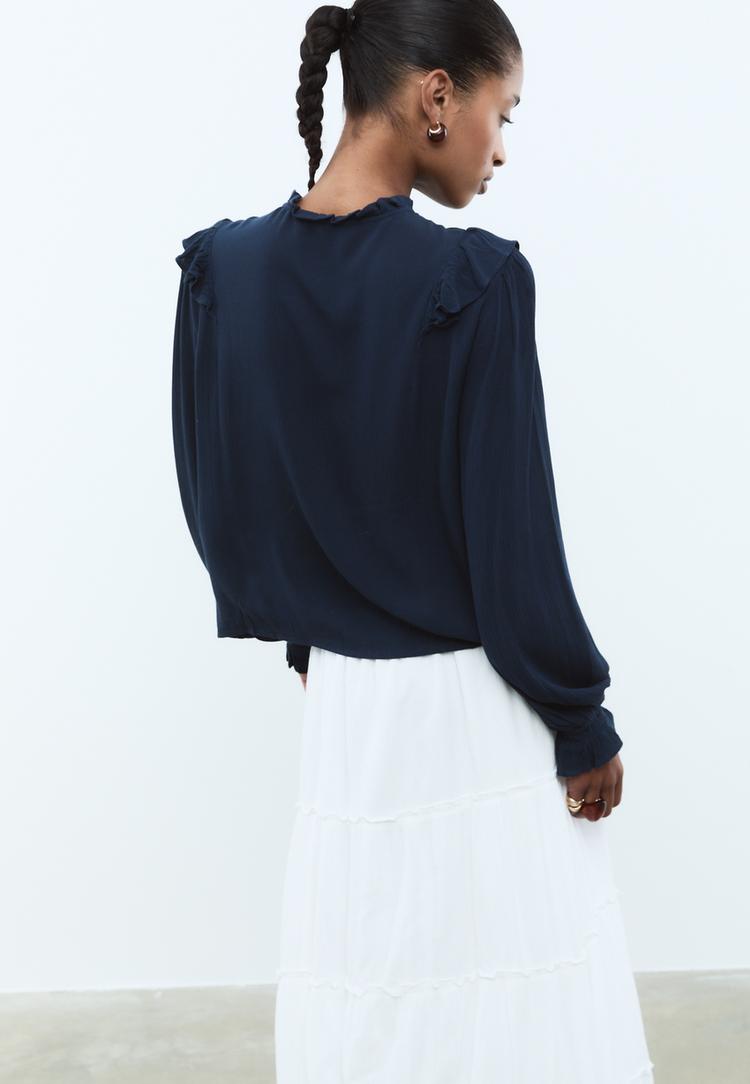 ruffled blouse with buttons