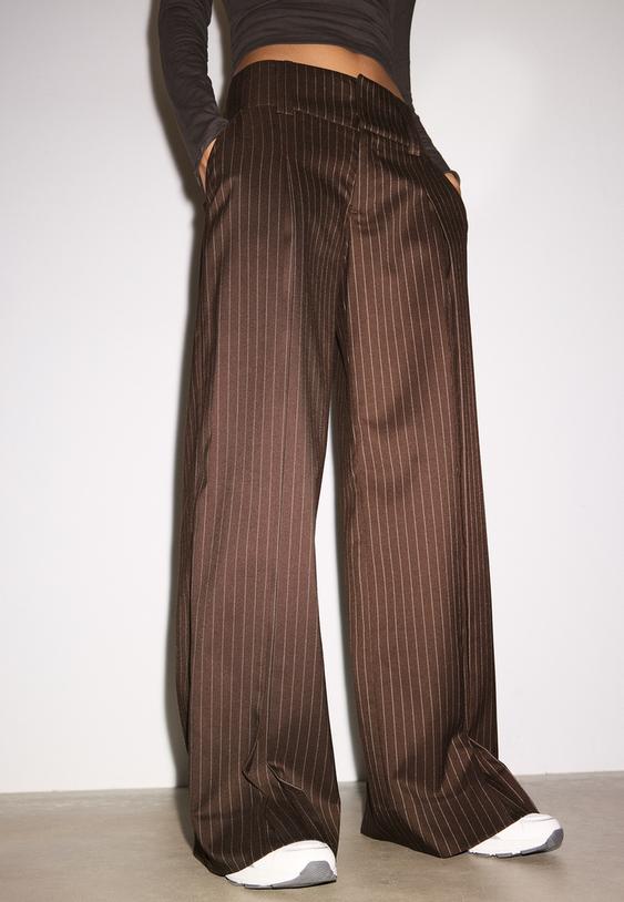 Elegantne Črtaste Hlače S Pasom