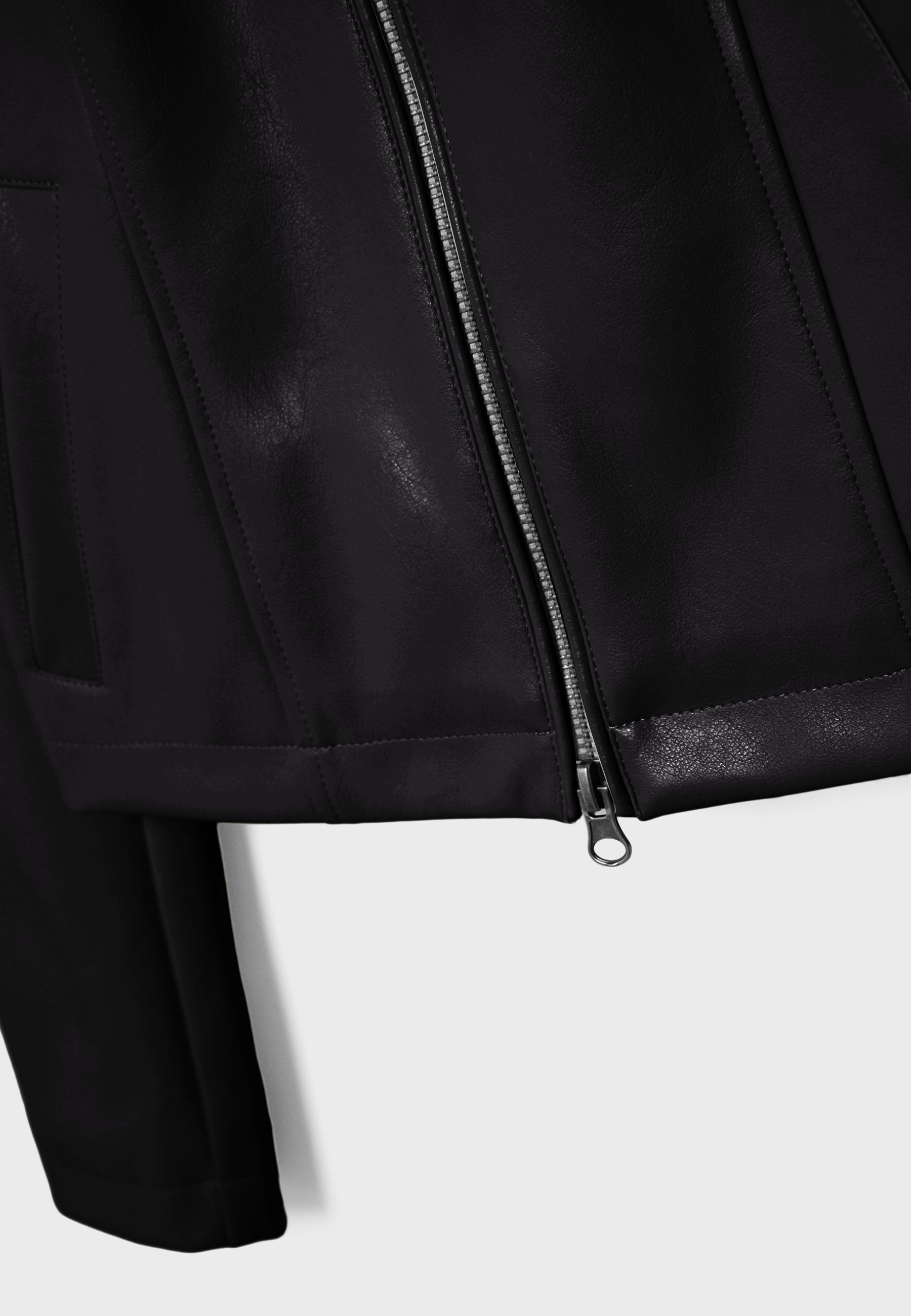 Fitted leather effect jacket — Black
