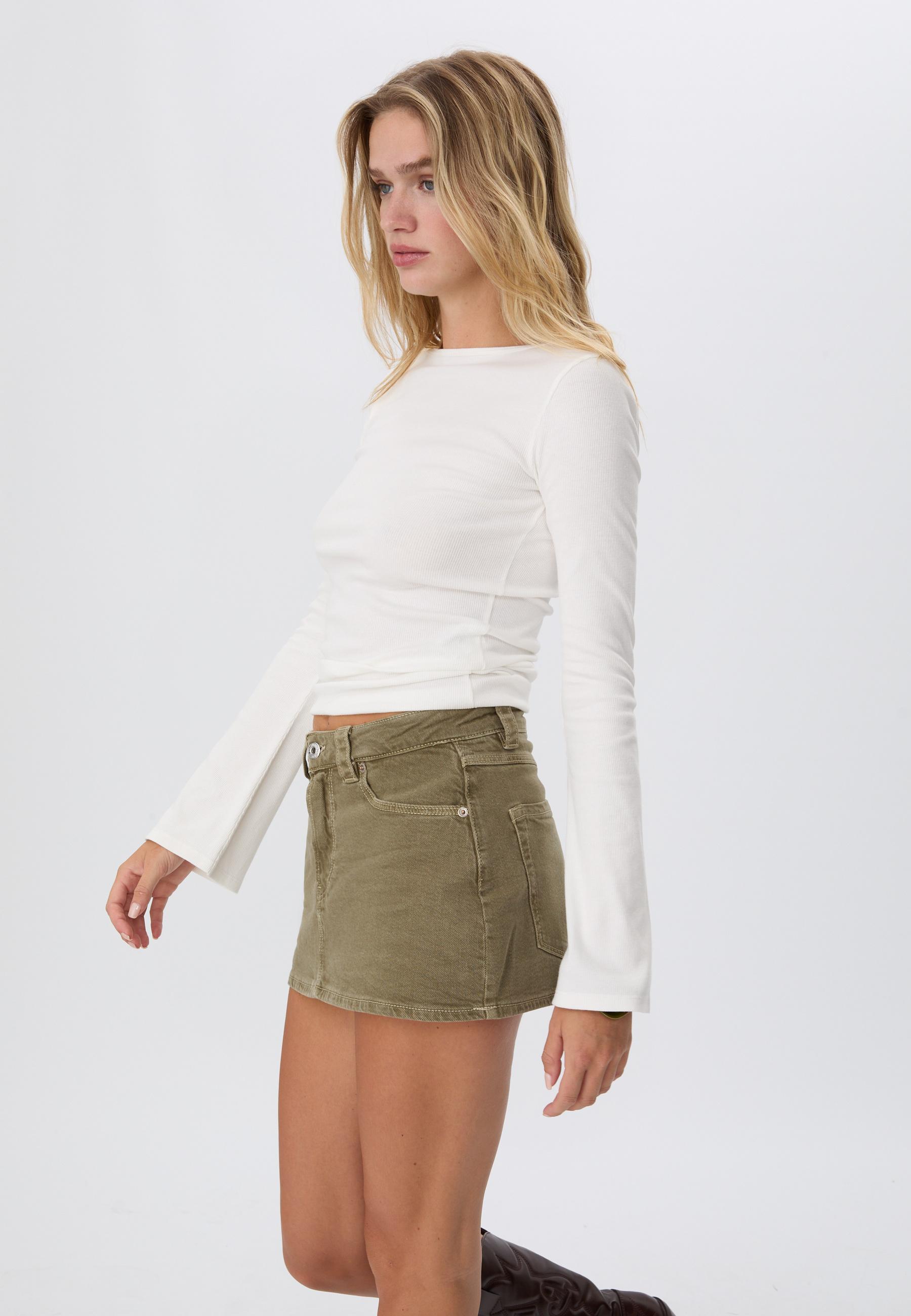 D62 Jupe-short en denim