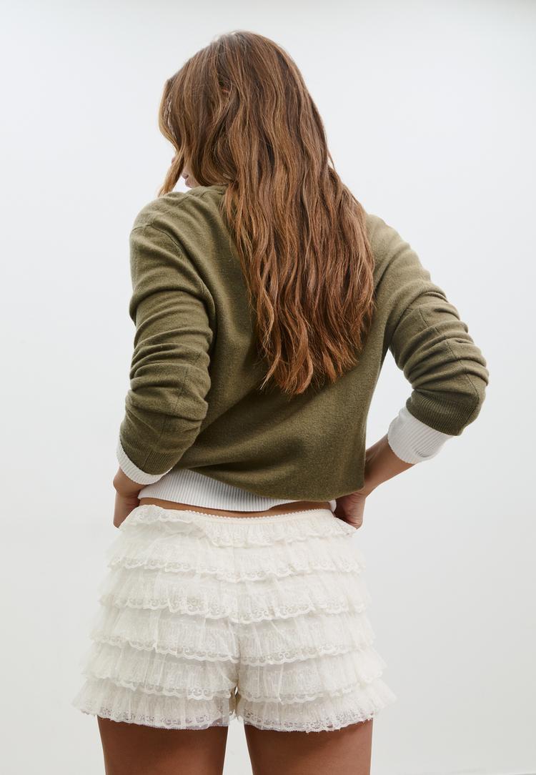 shorts volantes encaje