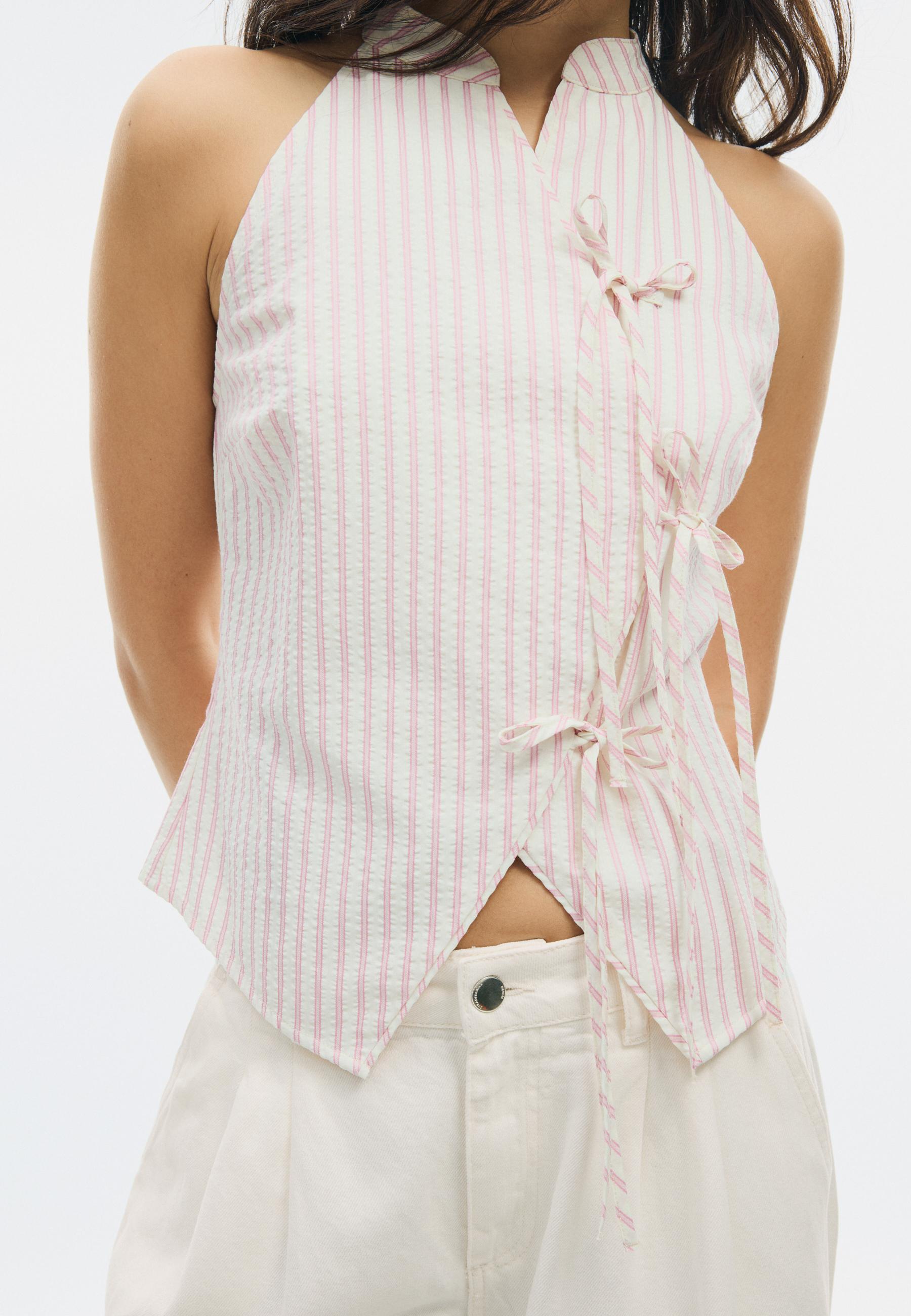 Semi-crinkled halter top with knots — Vanilla