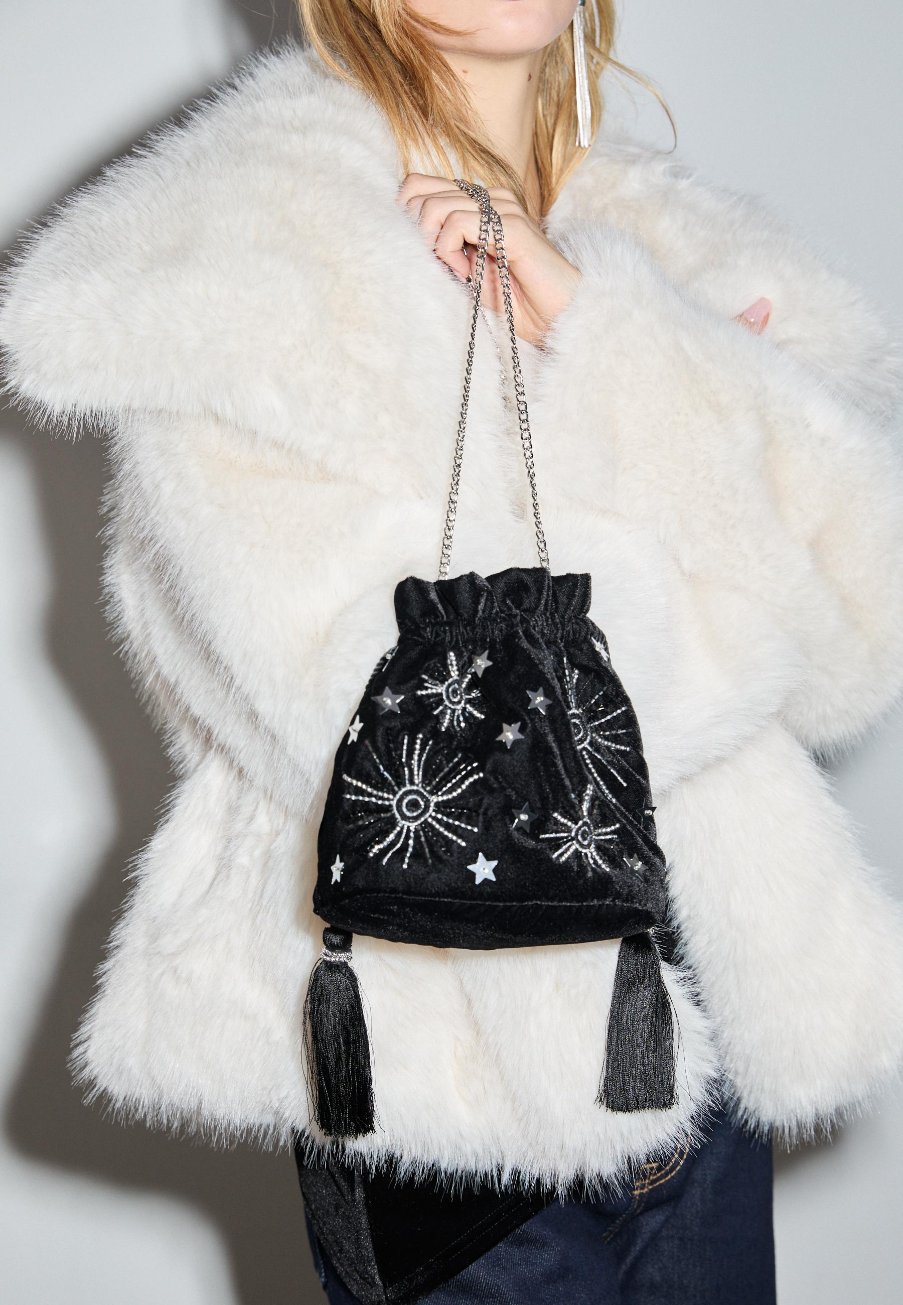 Velvet effect beaded bucket bag - Women's fashion | Stradivarius
