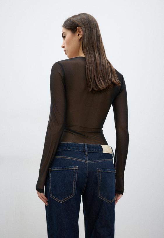 body tul escote cuadrado