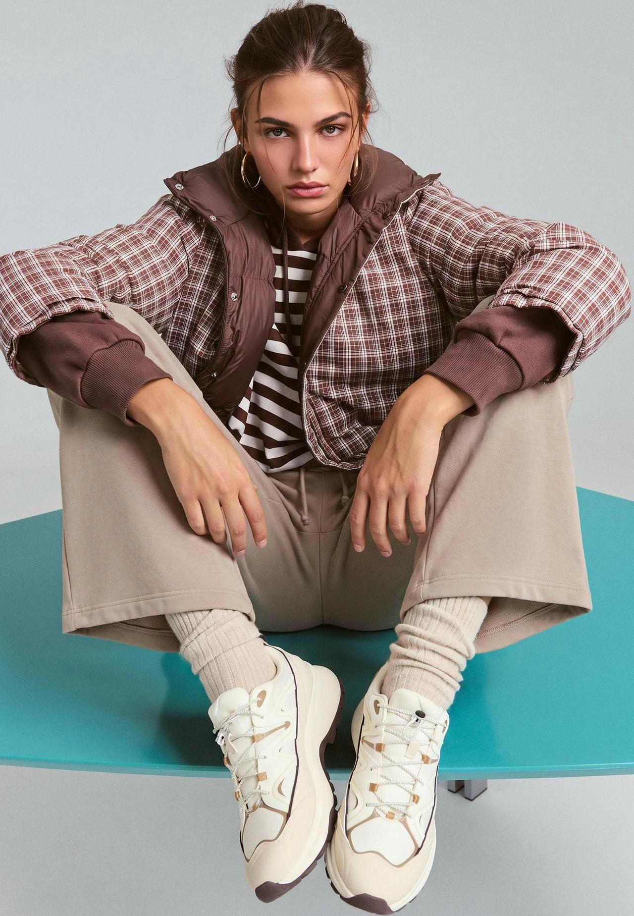 Washed-effect straight jogger trousers — Beige