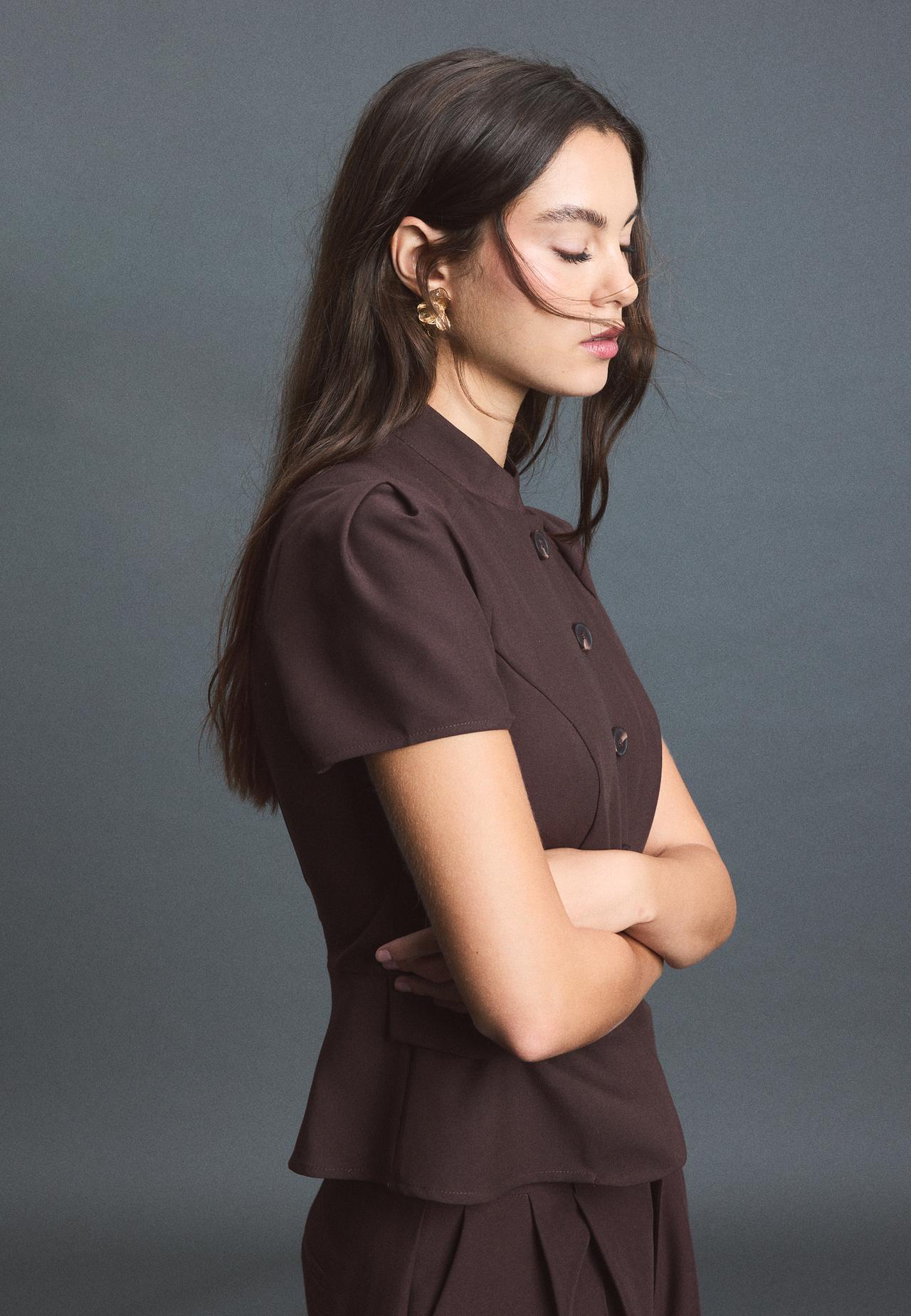 Fitted short sleeve shirt — Brown