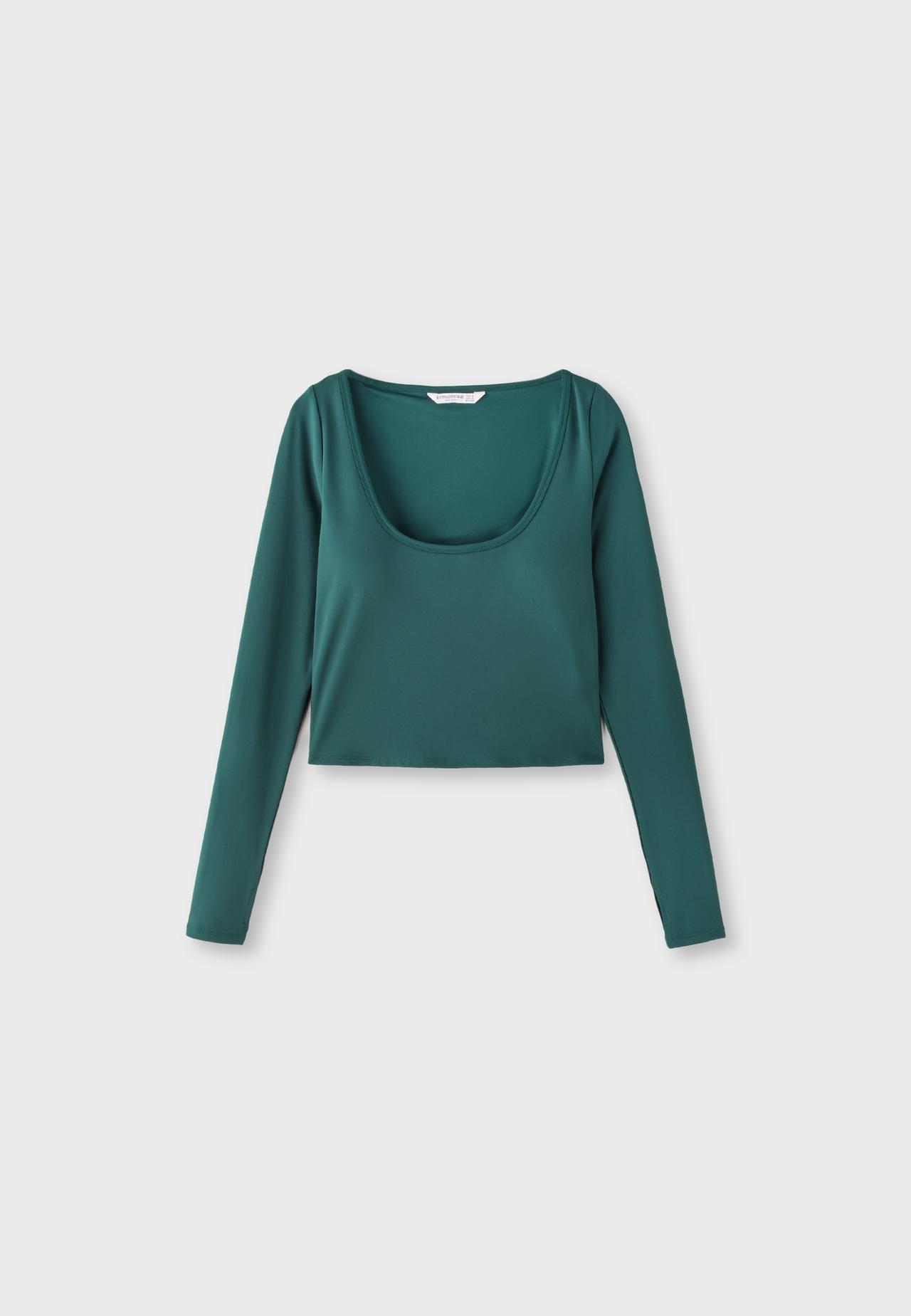 Long sleeve top with boat neck and cups — Khaki