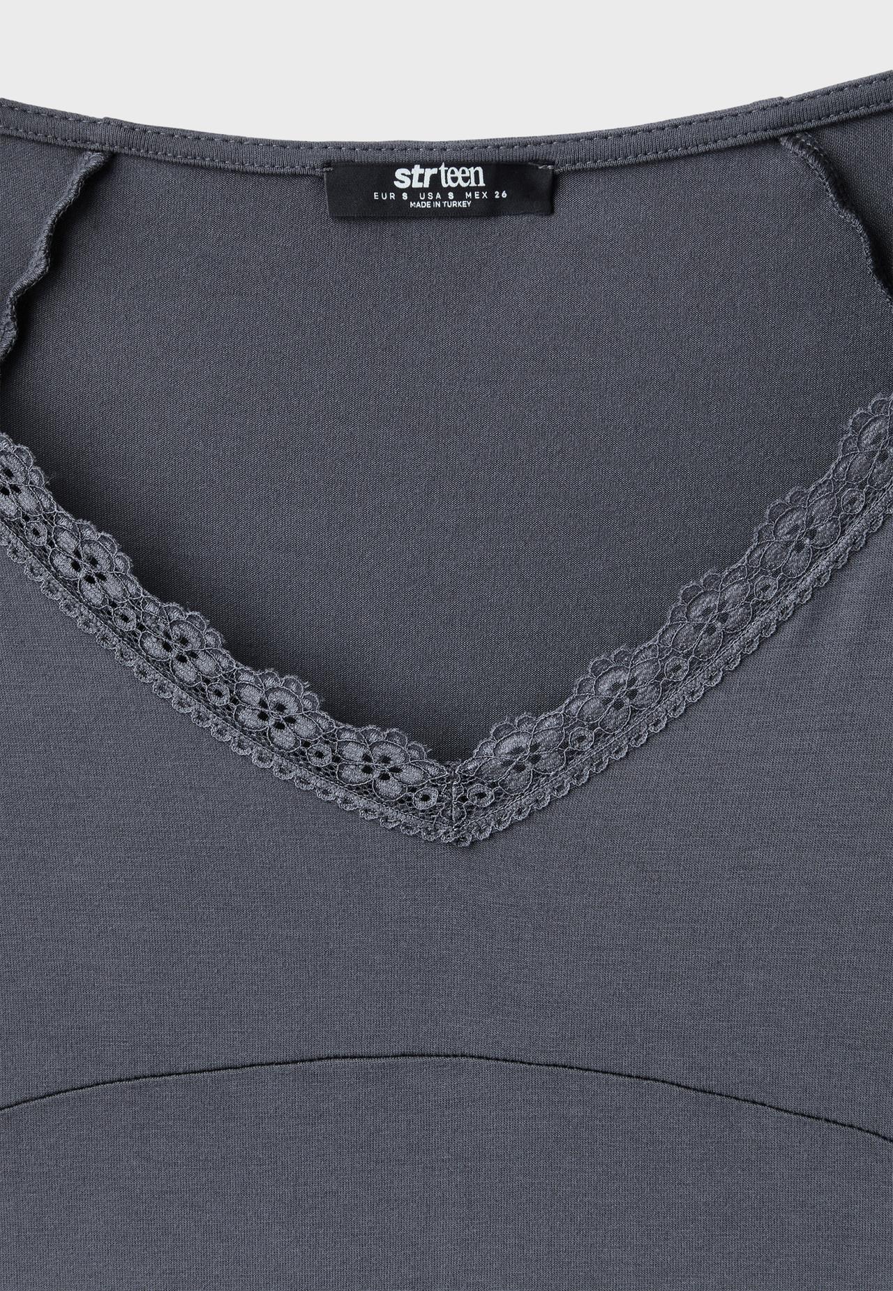 Lace long sleeve under-bust T-shirt — Dark grey
