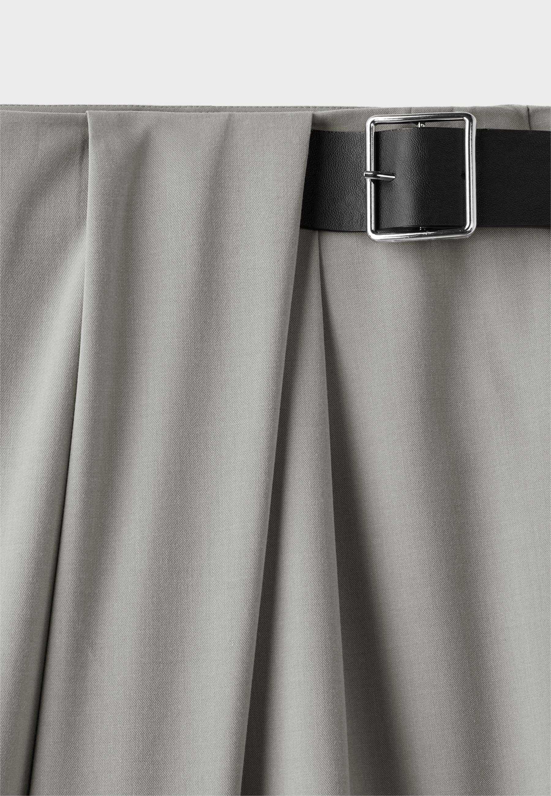 Darted smart trousers with belt — Grey