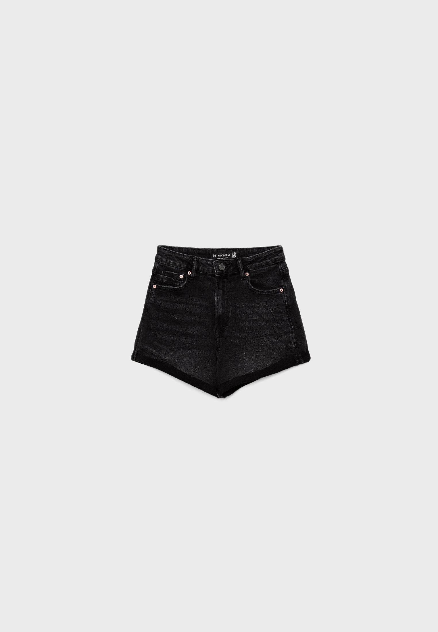 Slim fit mom shorts — BLACK DENIM WASH