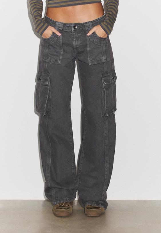Stradivarius Low-Rise Cargo Trousers Dark Grey 8