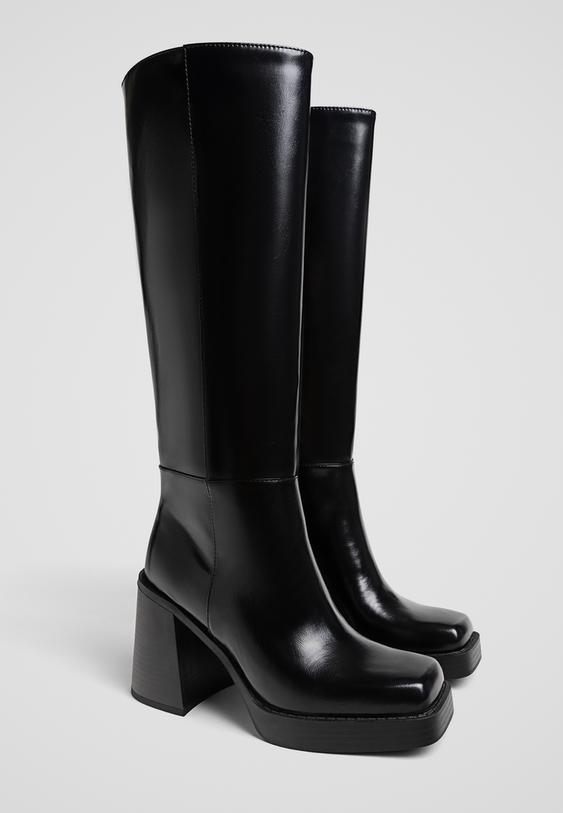 stivali con tacco alto e plateau