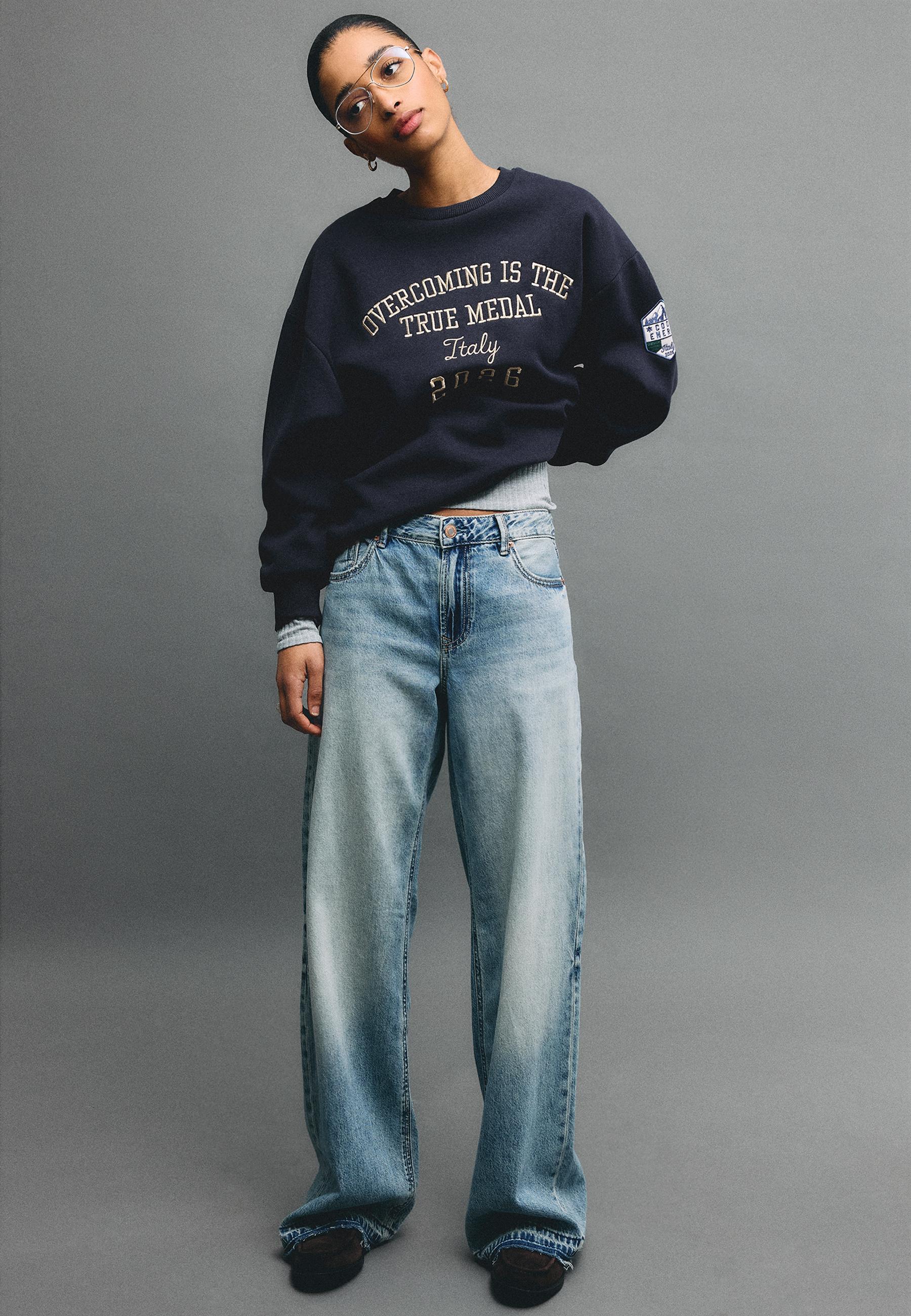 Embroidered Sweatshirt — Navy blue
