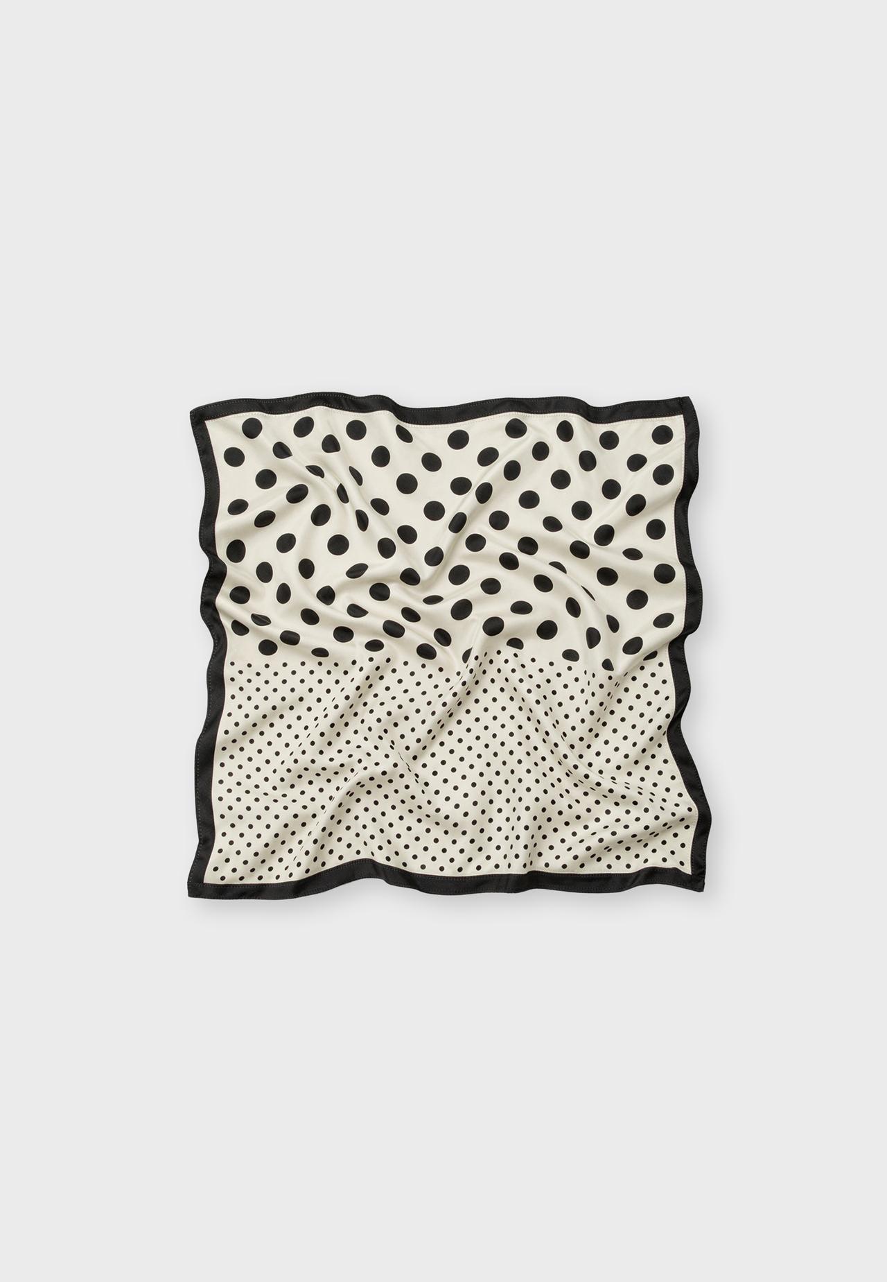 Polka dot scarf — Ecru