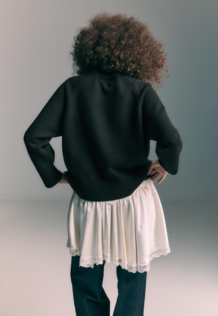 pull regular a col montant