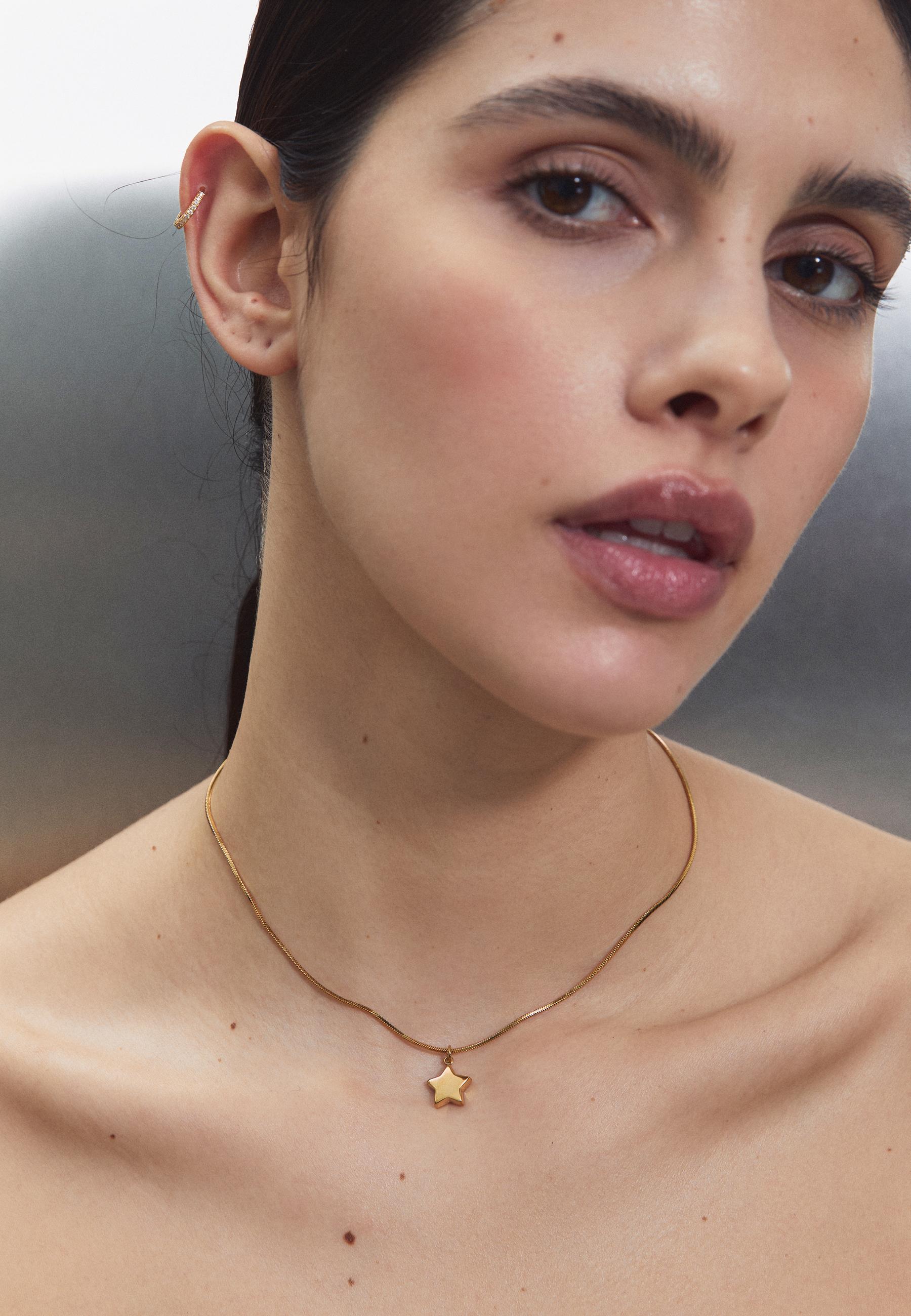 Set of 2 waterproof star & heart necklaces — Yellow