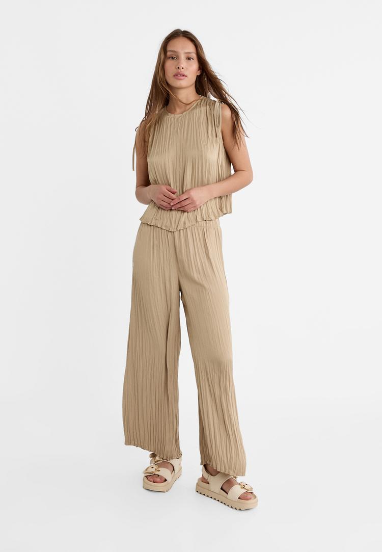 Stradivarius Pantaloni Culottes Vaporoși Satinați Cu Textură Piatră M