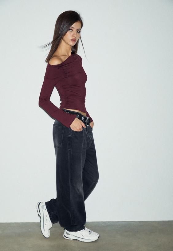 camiseta manga larga frunce