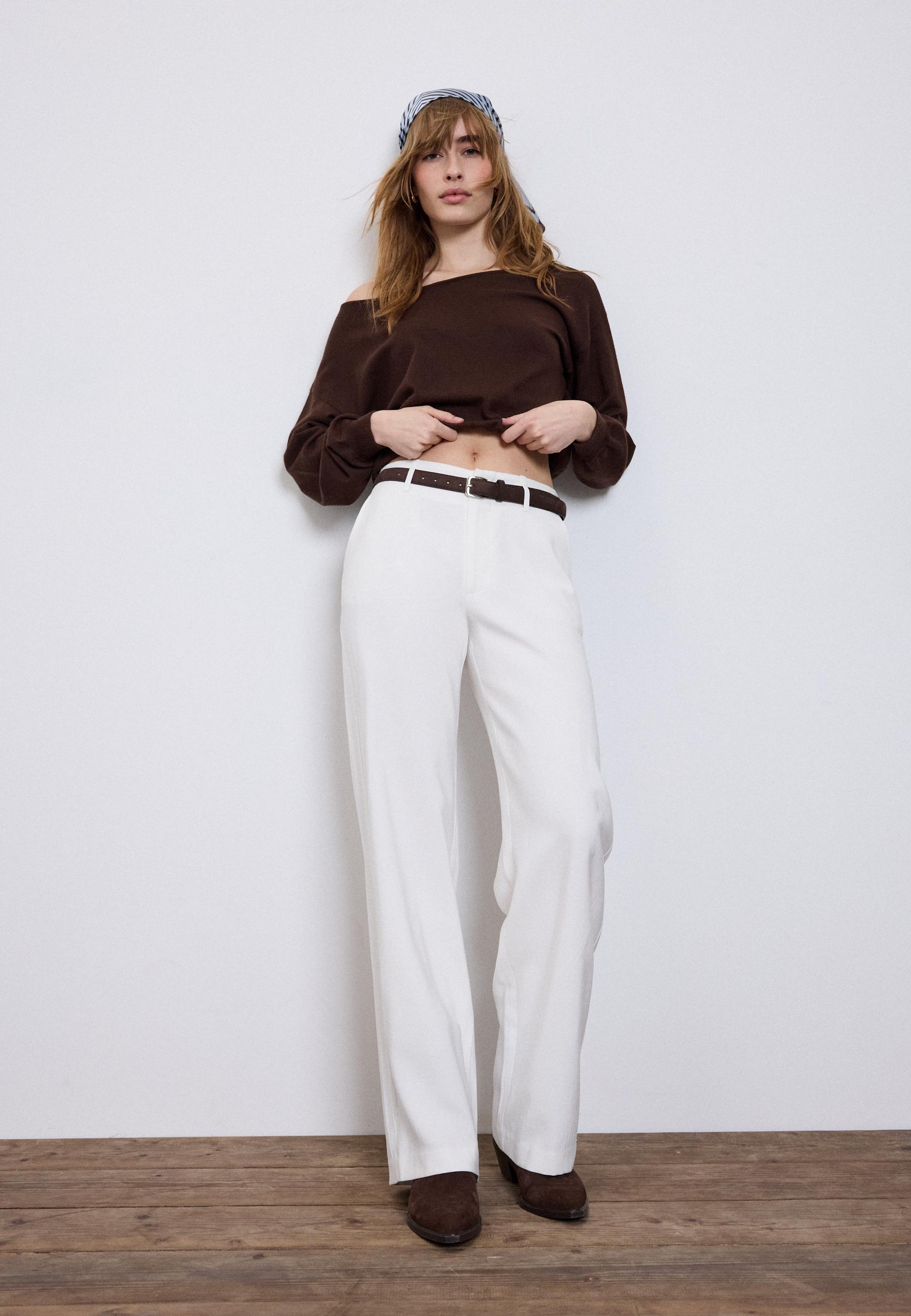 Düz kesim dökümlü kemerli pantolon - Görsel 3