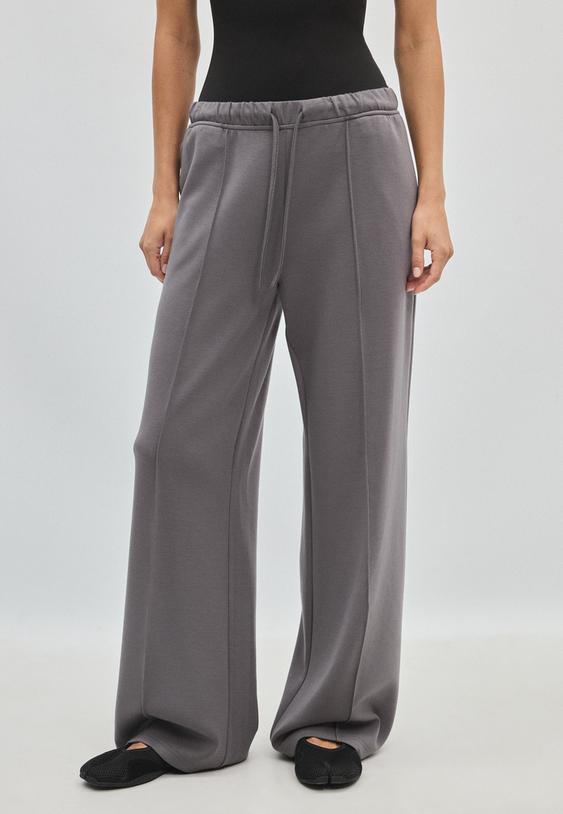 Stradivarius Soft-Touch Wide-Leg Pin Tuck Joggers Grey L