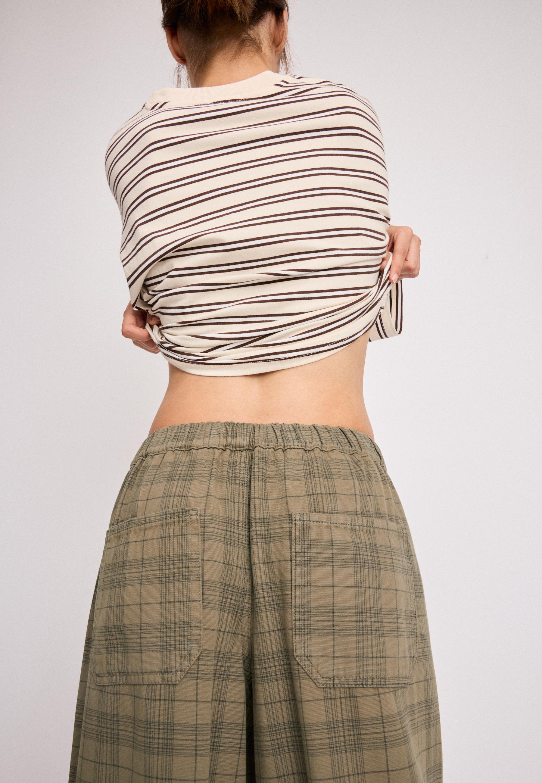 Checked wide straight-leg trousers — Beige