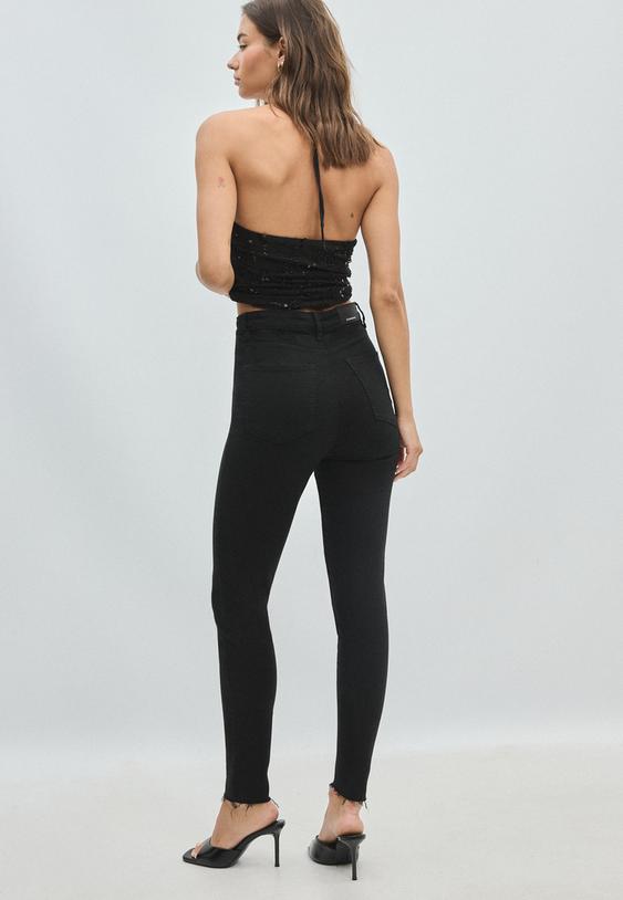 Stradivarius Super High-Waist Jeans Black 8