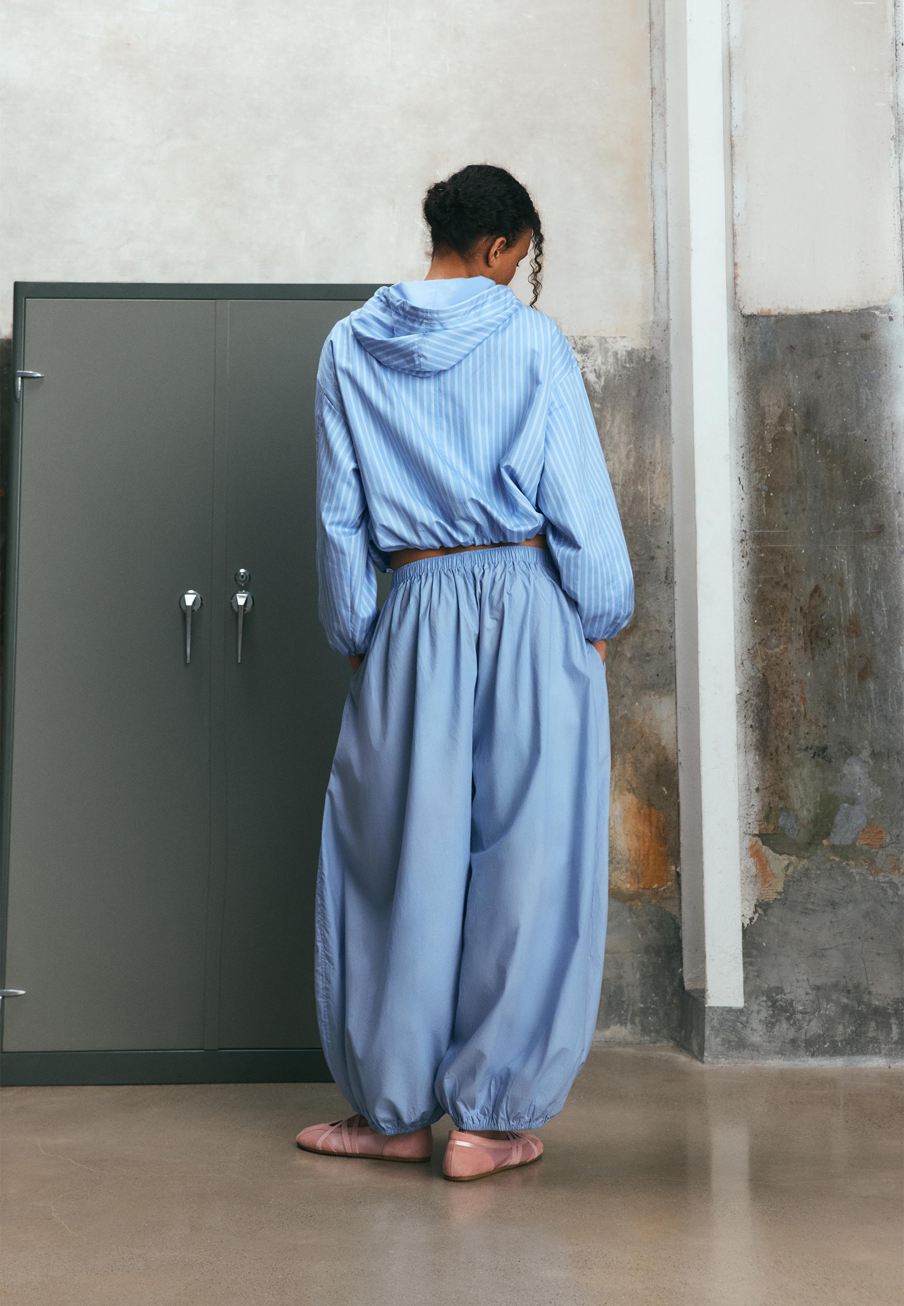 Printed voluminous trousers — Sky blue