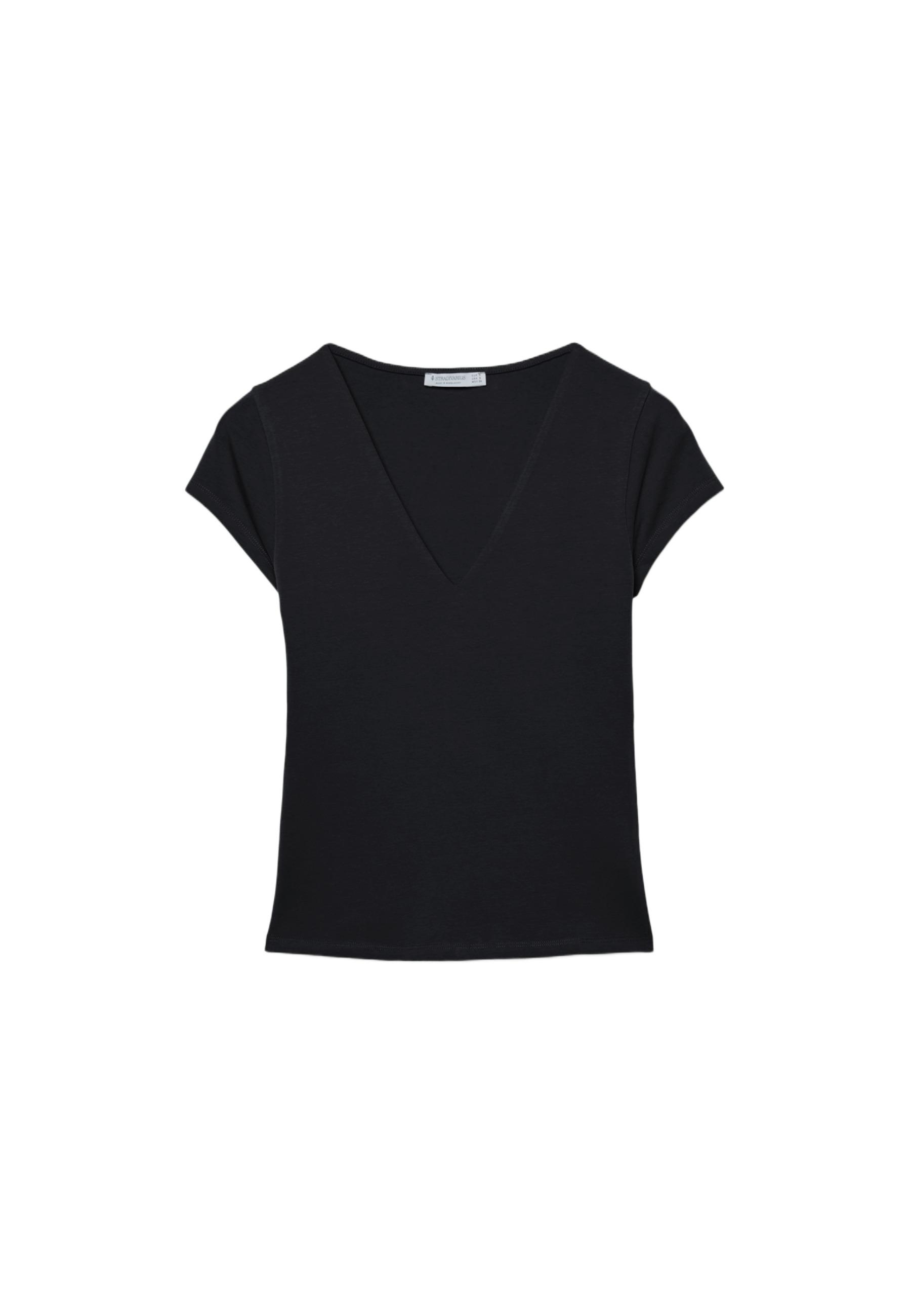 V-neck short sleeve T-shirt — Black
