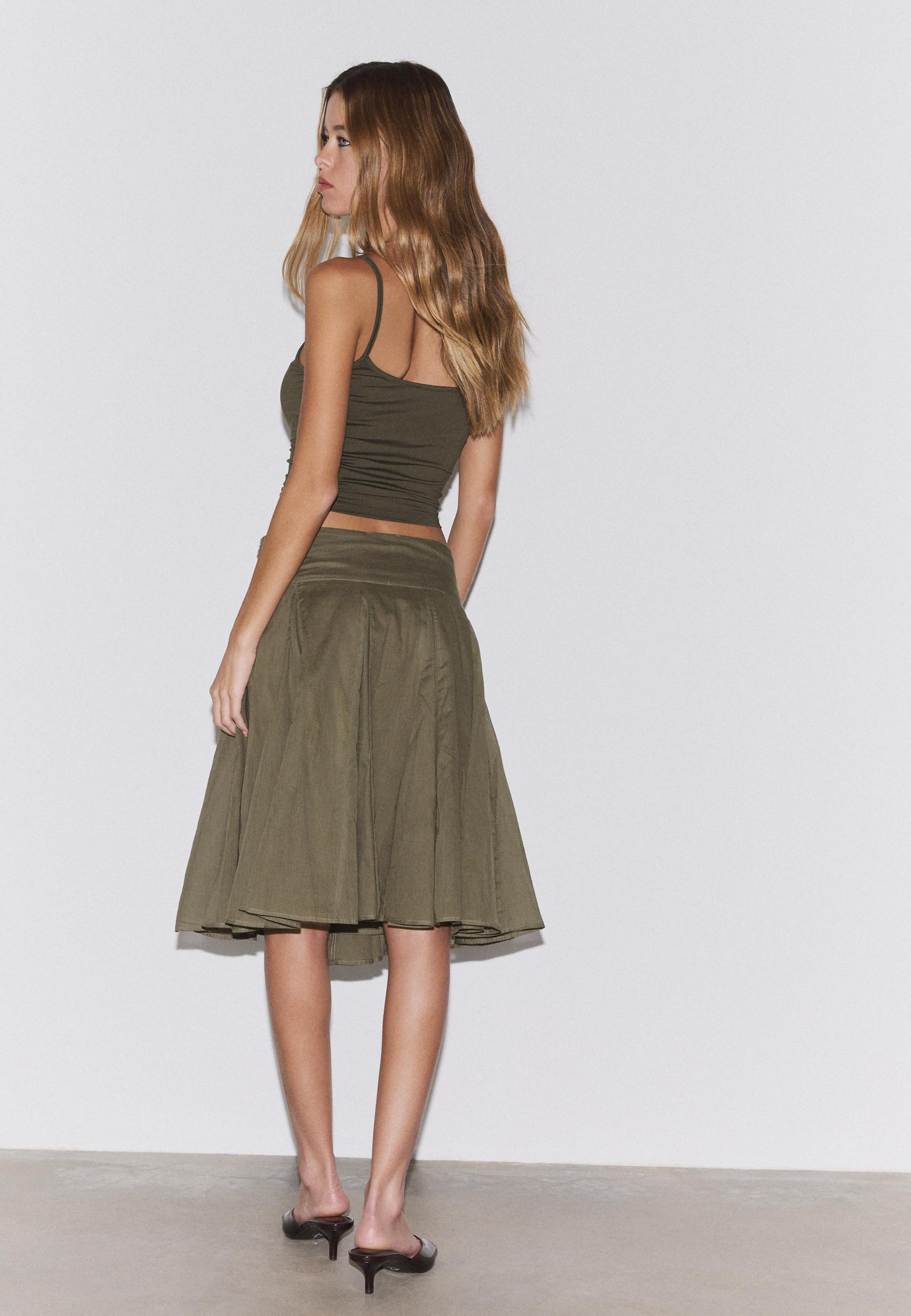 Midi skirt with box pleats — Khaki