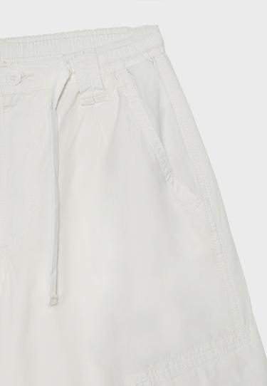 Poplin Bermuda shorts with toggles — Vanilla 8