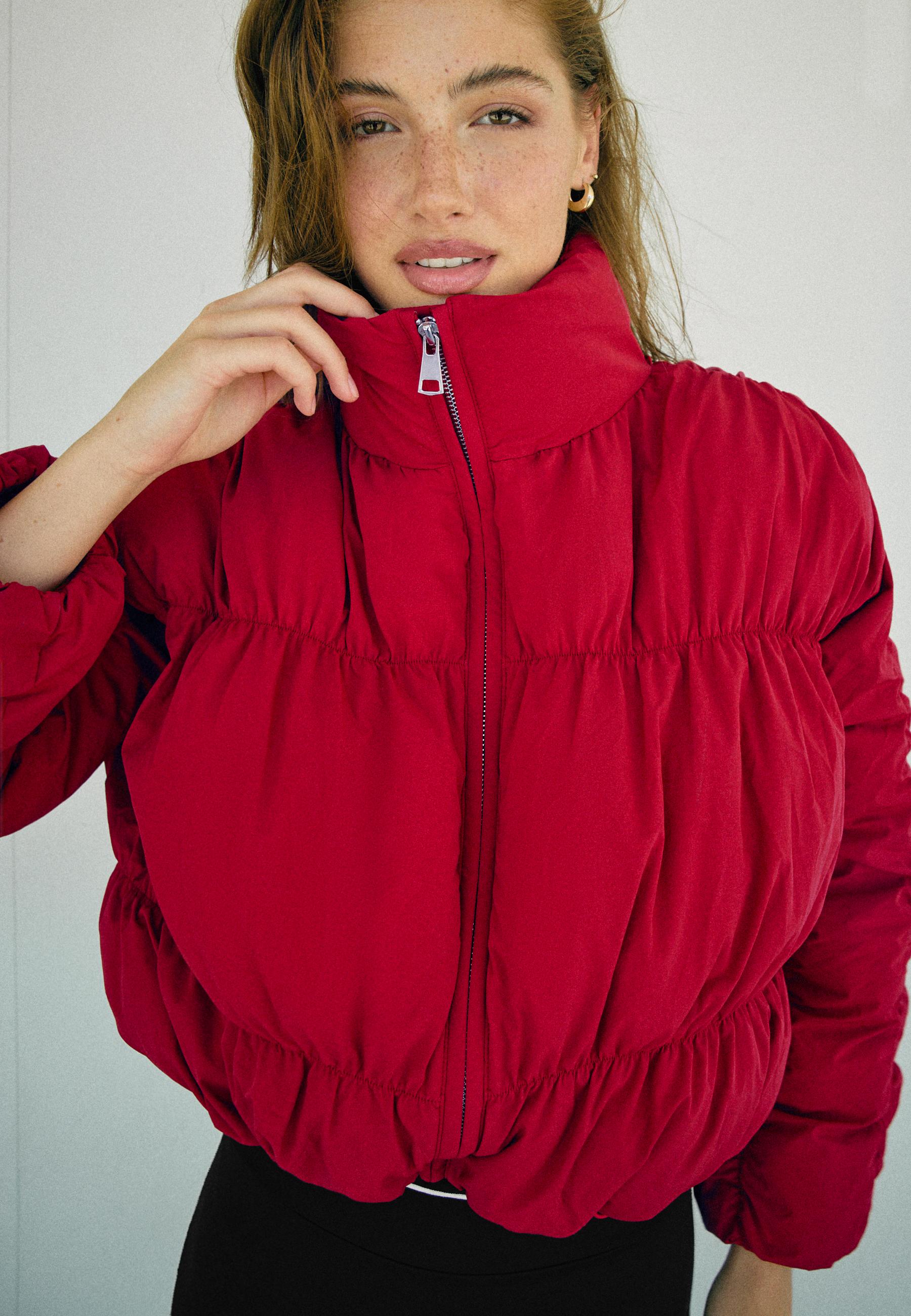 Padded jacket with high neck and gathered detail — Dark red