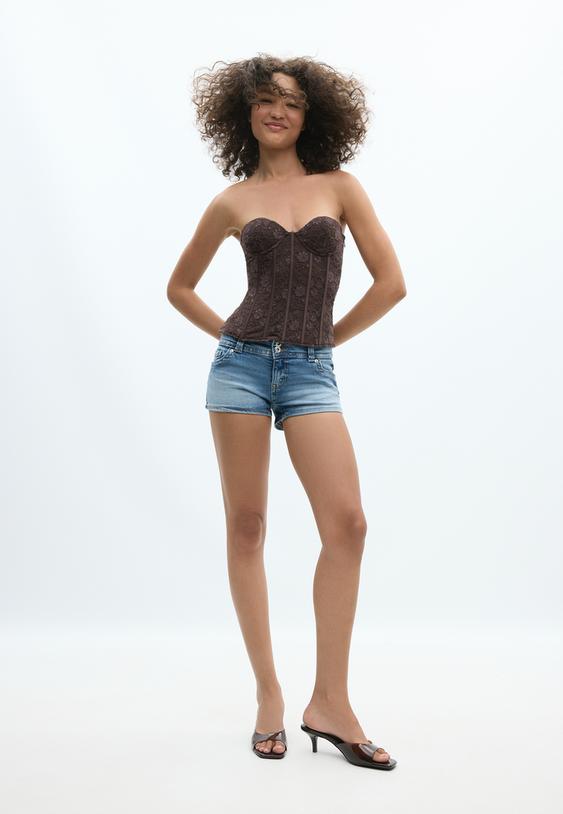 corset ajustado blonda