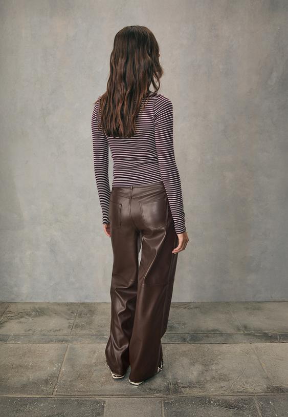 pantalon droit similicuir texture