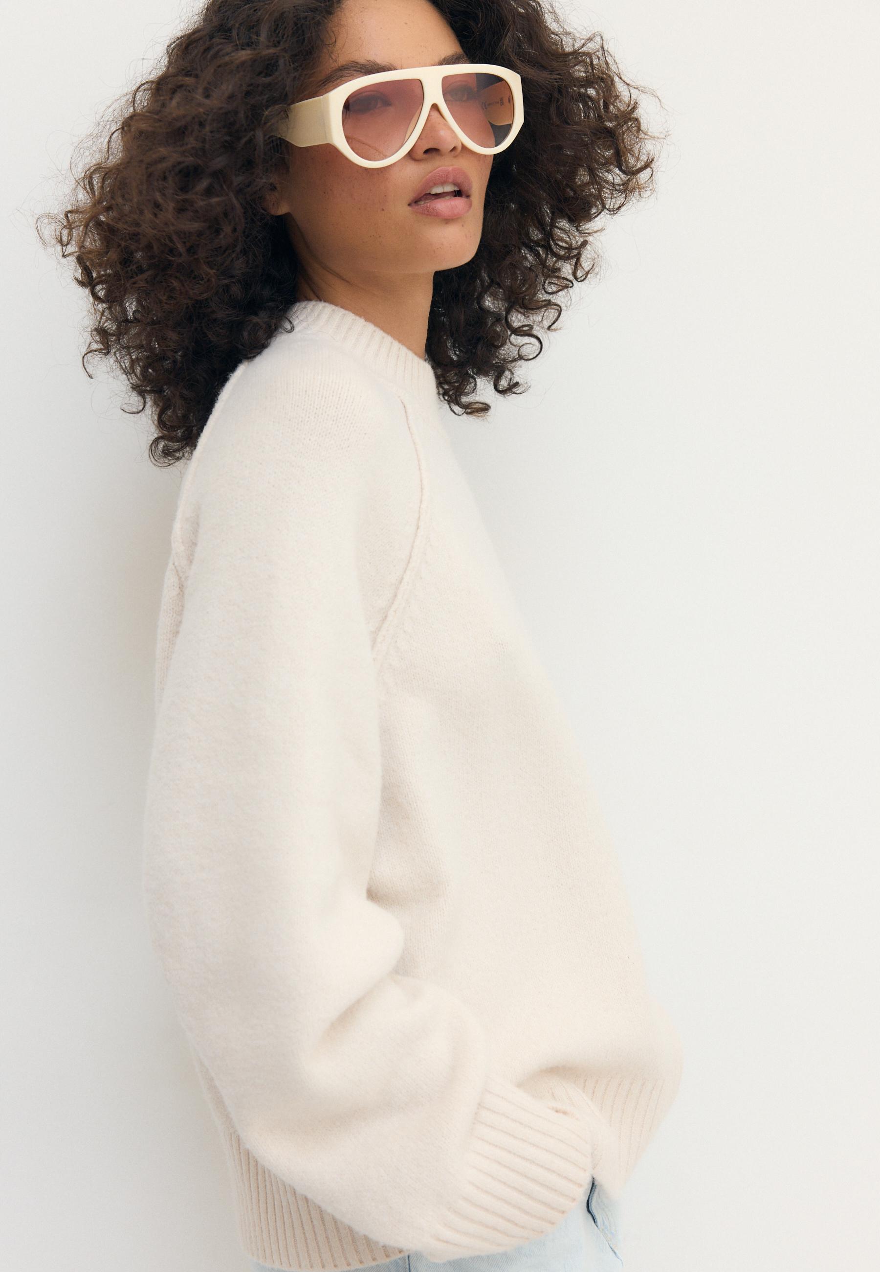 Basic knit jumper — Stone