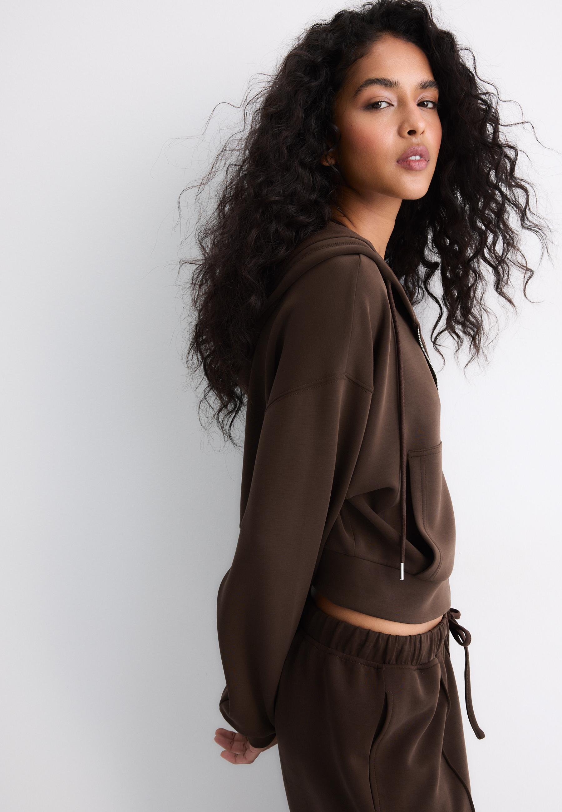 Soft-feel zip-up sweatshirt — Brown