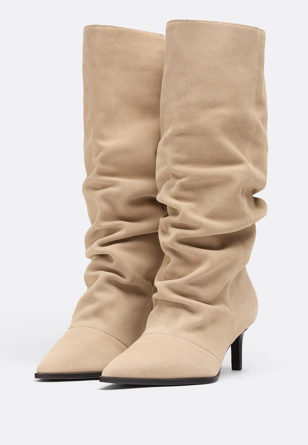 Slouchy leather heeled boots — BEIGE