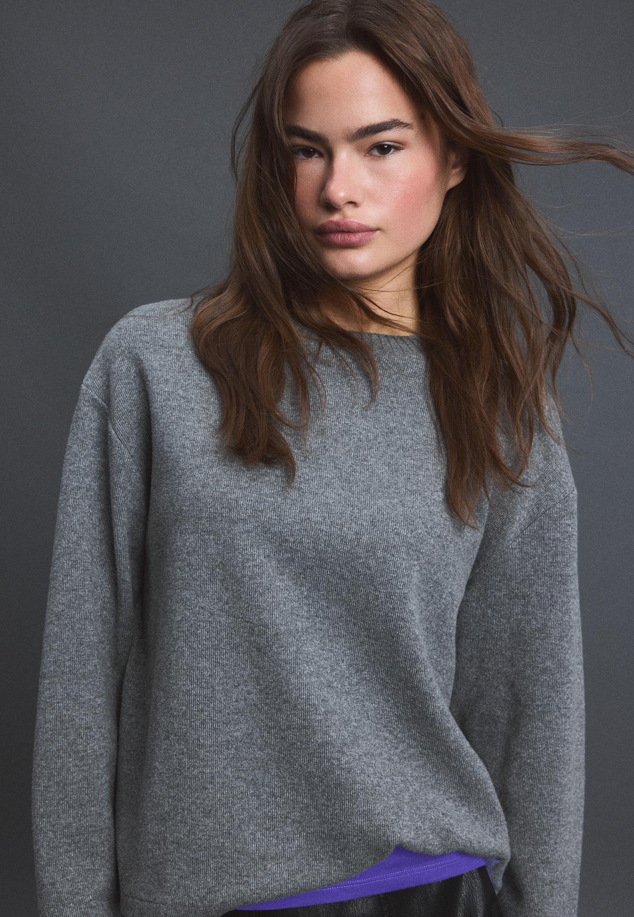 Knit round neck T-shirt — Dark grey